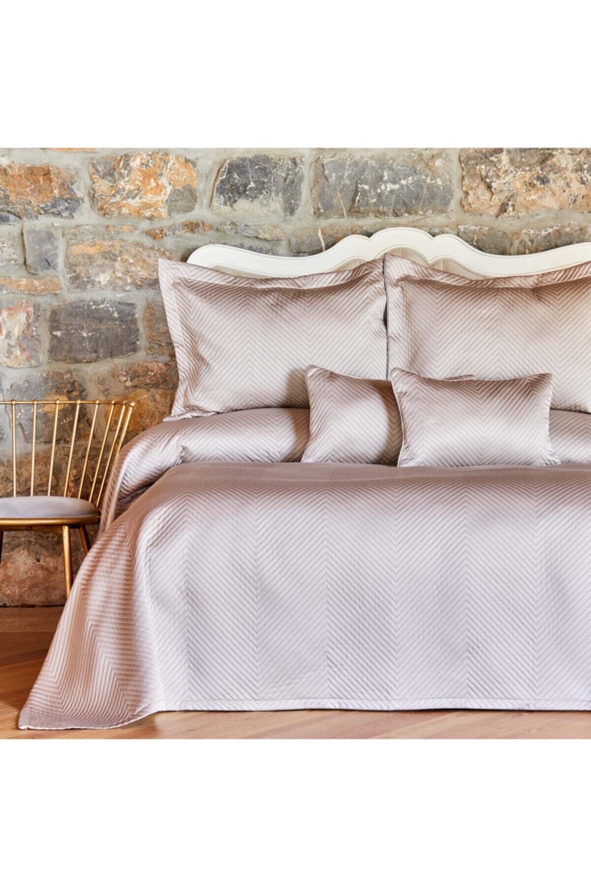 Karaca Home White Colletion Bej Çift Kişilik Yatak Örtüsü