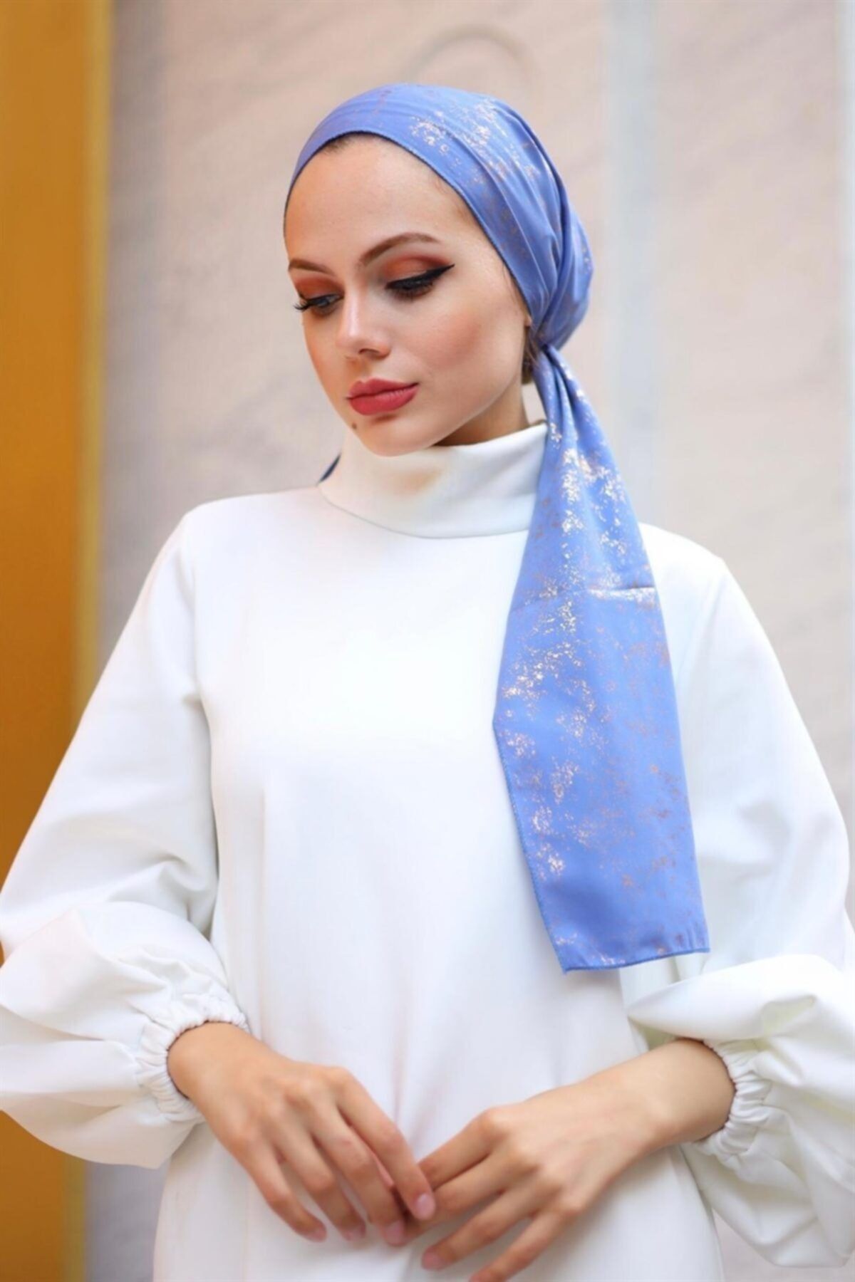 Mooncorn Kadın Tesettür Bebek Mavisi Varaklı Model Fular & Bandana