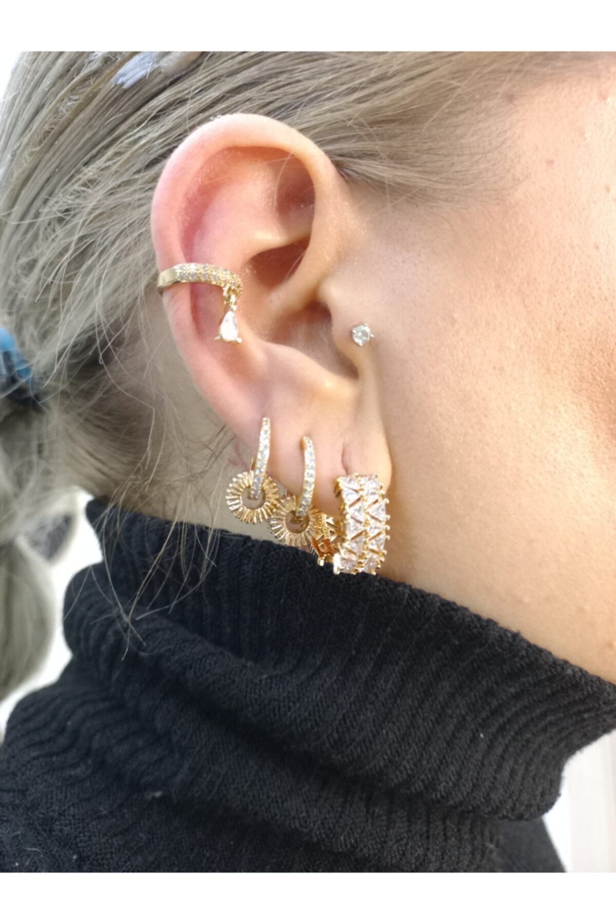 Dr. Gift Damla Sarkıt Taşlı Gold Kıkırdak Küpe - Delik Gerekmez Earcuff