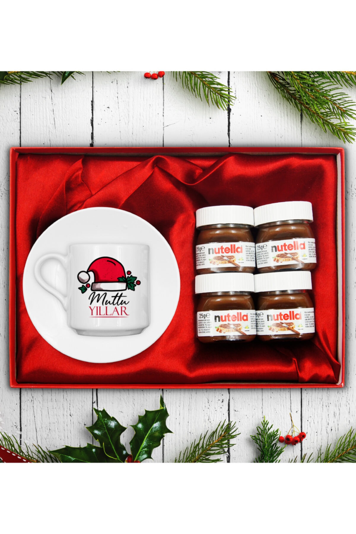 Apollon Gift Yılbaşına Özel Kutulu Tasarım Türk Kahvesi Fincanı & 4' Lü Nutella Hediye Seti