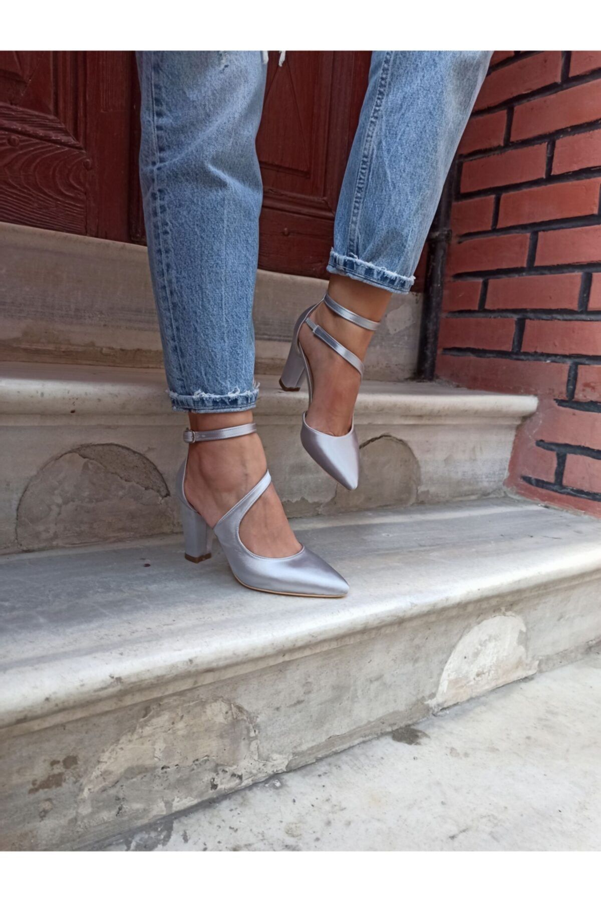 DS AYAKKABI Gümüş Saten Modelli Stiletto