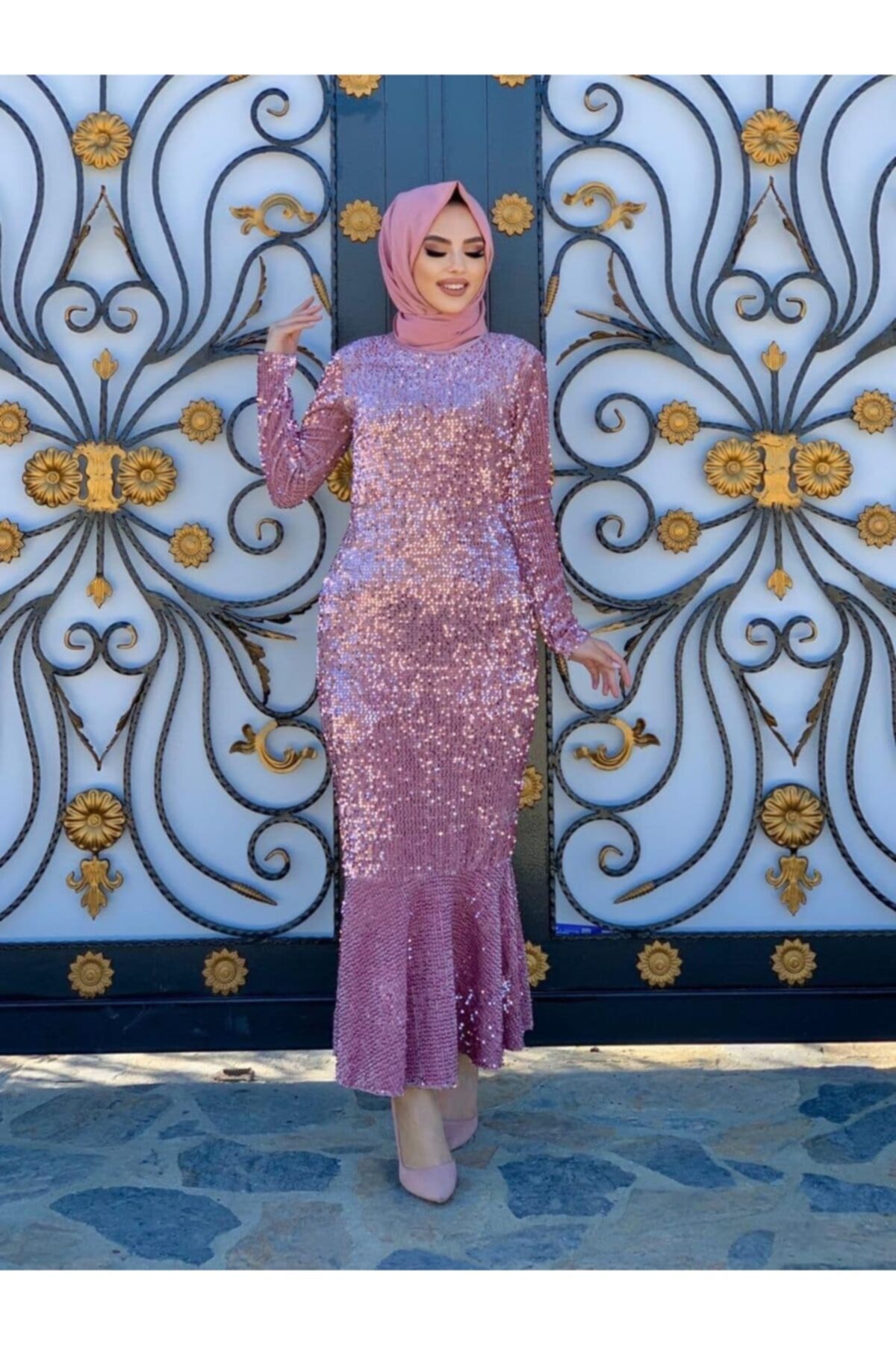 LOVELY FASHION Pudra Arka Tek Düğme Detay Payetli Balık Model Kadife Abiye