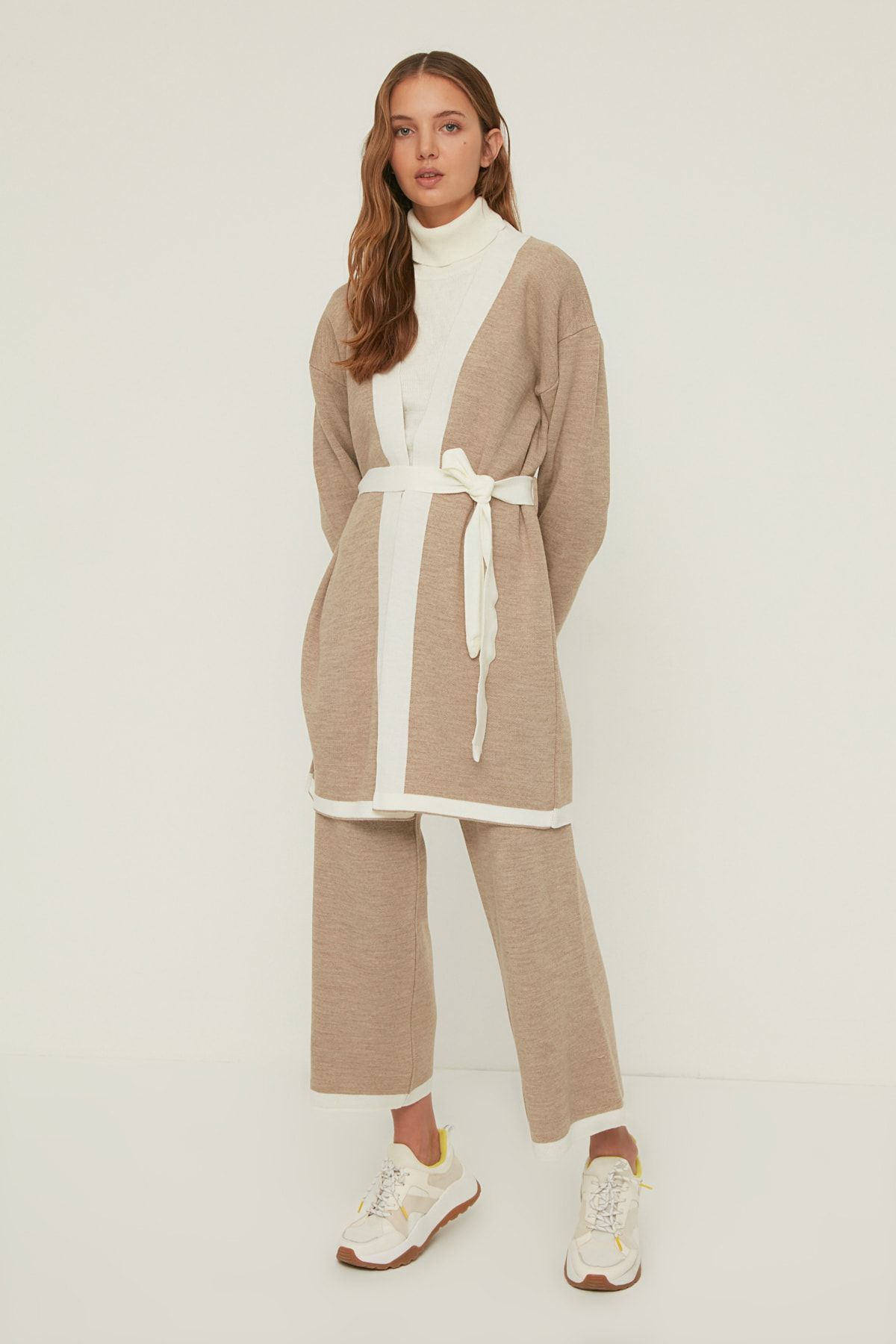Trendyol Modest Vizon Kuşaklı Triko Alt-Üst Takım TCTAW22US0126