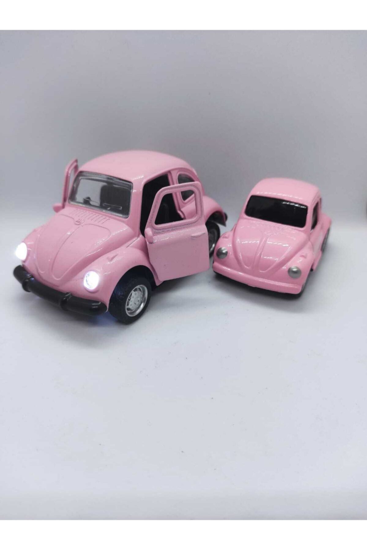 Cico Hediyelik Volkswagen Metal Çek Bırak Sistemli Işıklı Ve Sesli Oyuncak Araba Ve Mini Vosvos Pembe Set