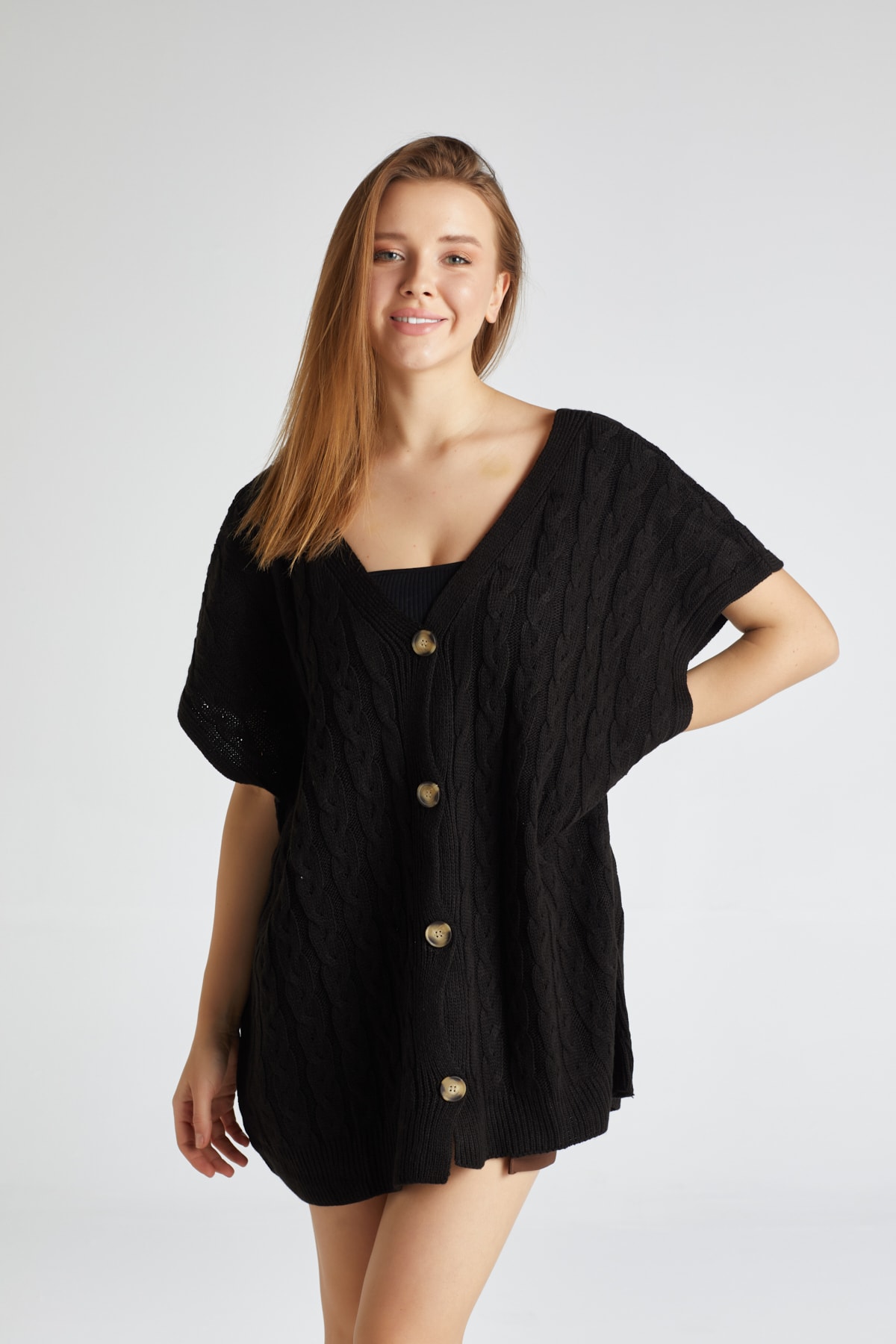 minaaise Siyah Düğmeli Triko Süveter