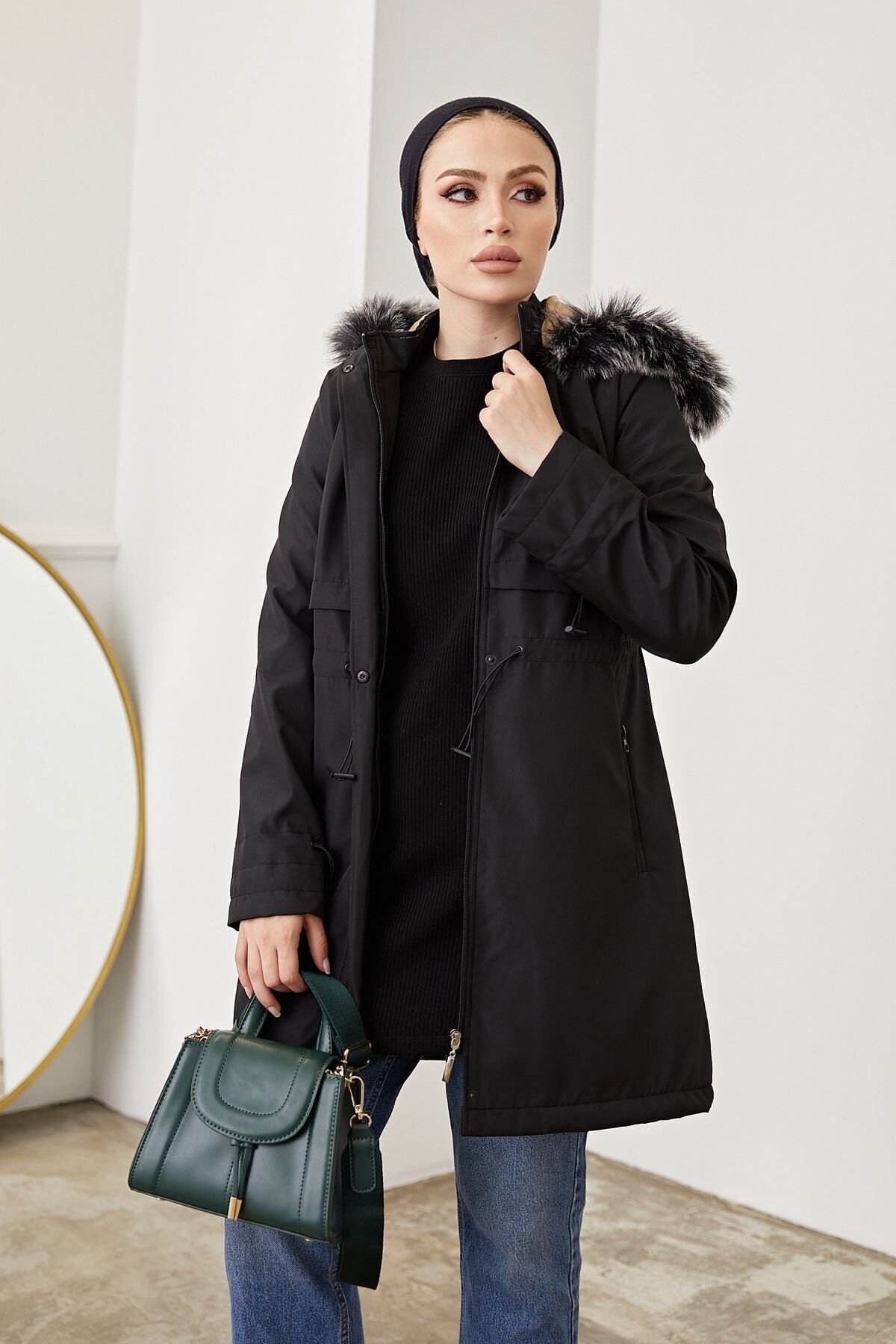 festmoda Beli Büzgülü Kapüşonlu Kısa Mont Siyah