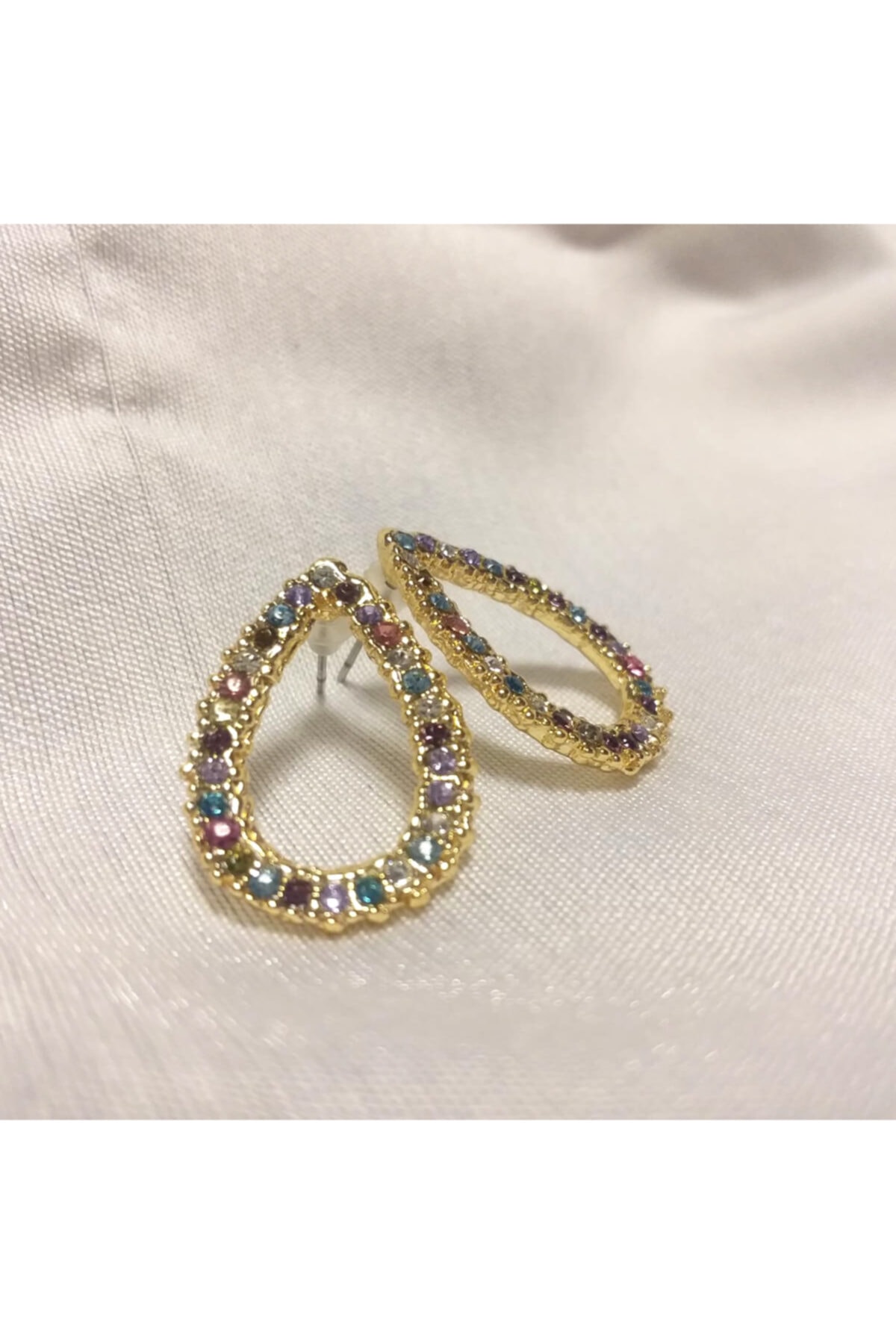 ELVİRA ACCESSORY Renkli Zirkon Taşlı Altın Kaplama Küpe