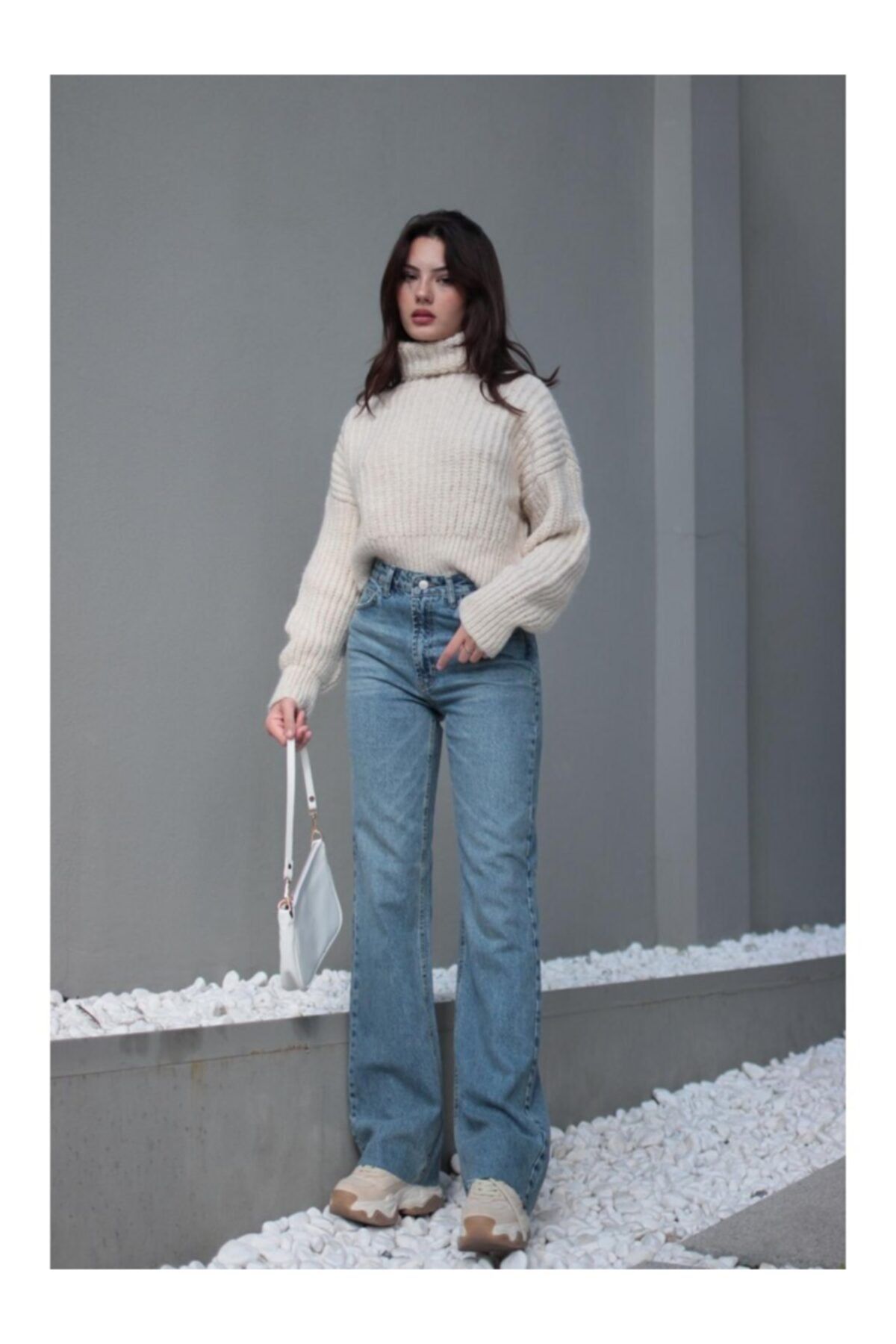 Look Kadıköy Paça Kesik Taşlı Straight Jean