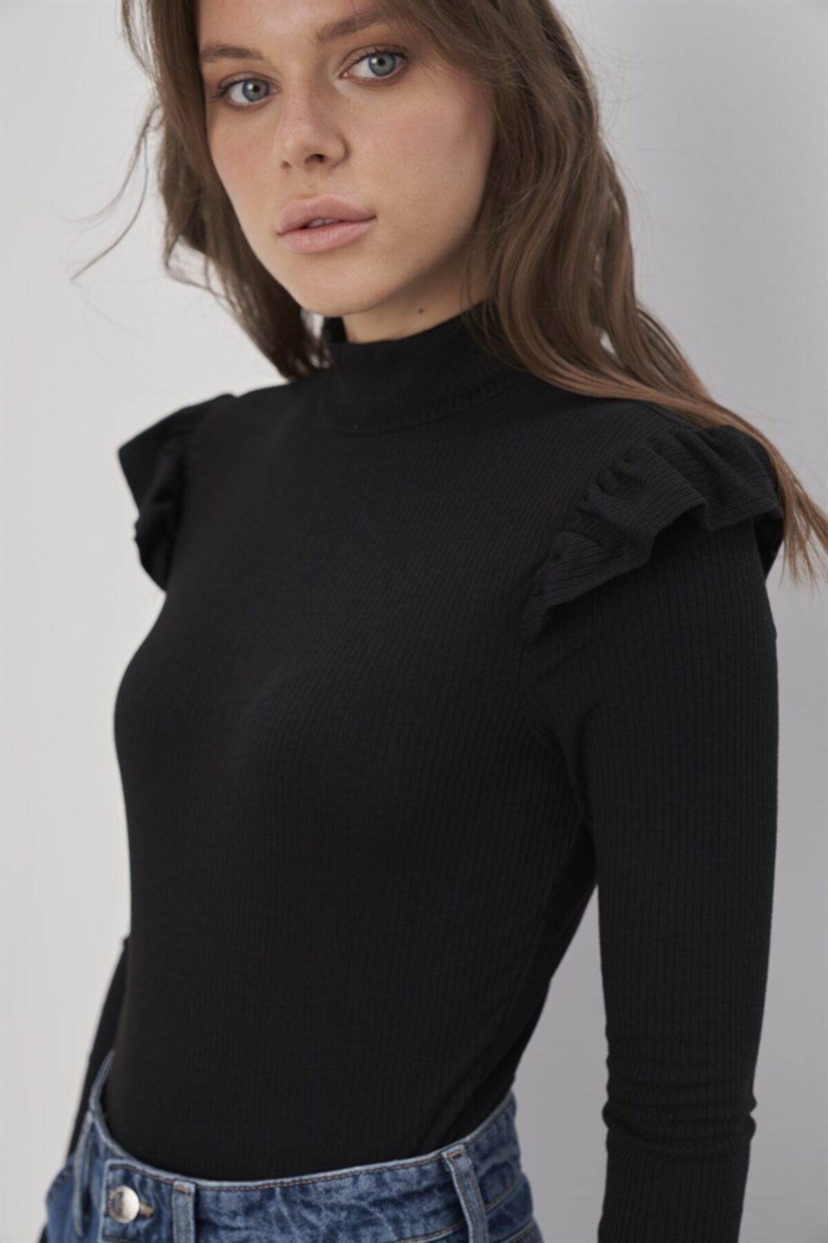 nalu Siyah Yarım Balıkçı Yaka Uzun Kollu Çıtçıtlı Bodysuit