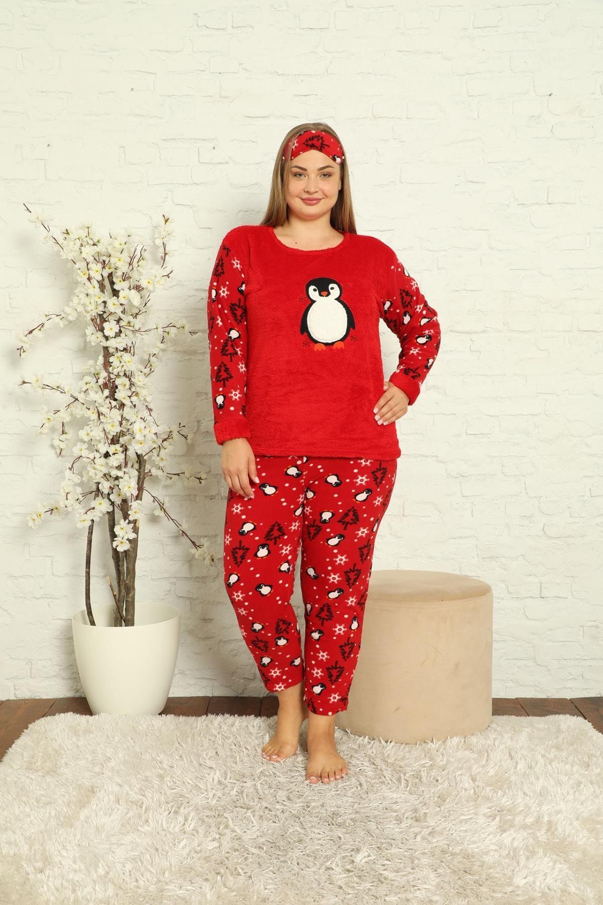Akasya Kadın Yeni Yıl Temalı Cepli Polar Büyük Beden Pijama Takımı
