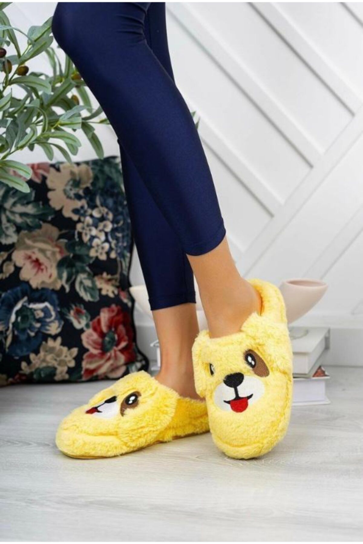 FAWORİ TERLİK Köpekli Peluş Ev Terliği