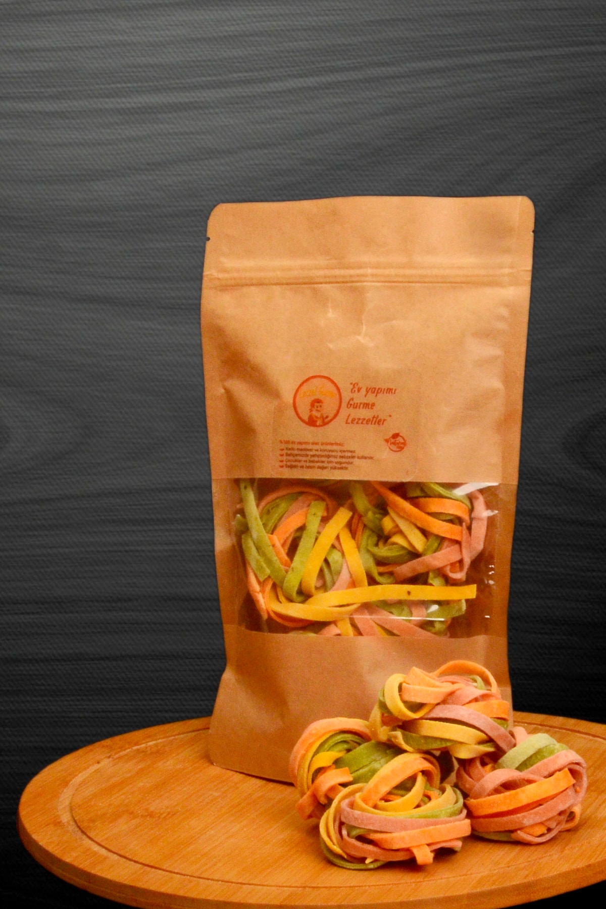 lezzet gurme Organik Ev Yapımı Sebzeli Karışık Renkli Fettucini Erişte Yeni Mahsül 250 Gr
