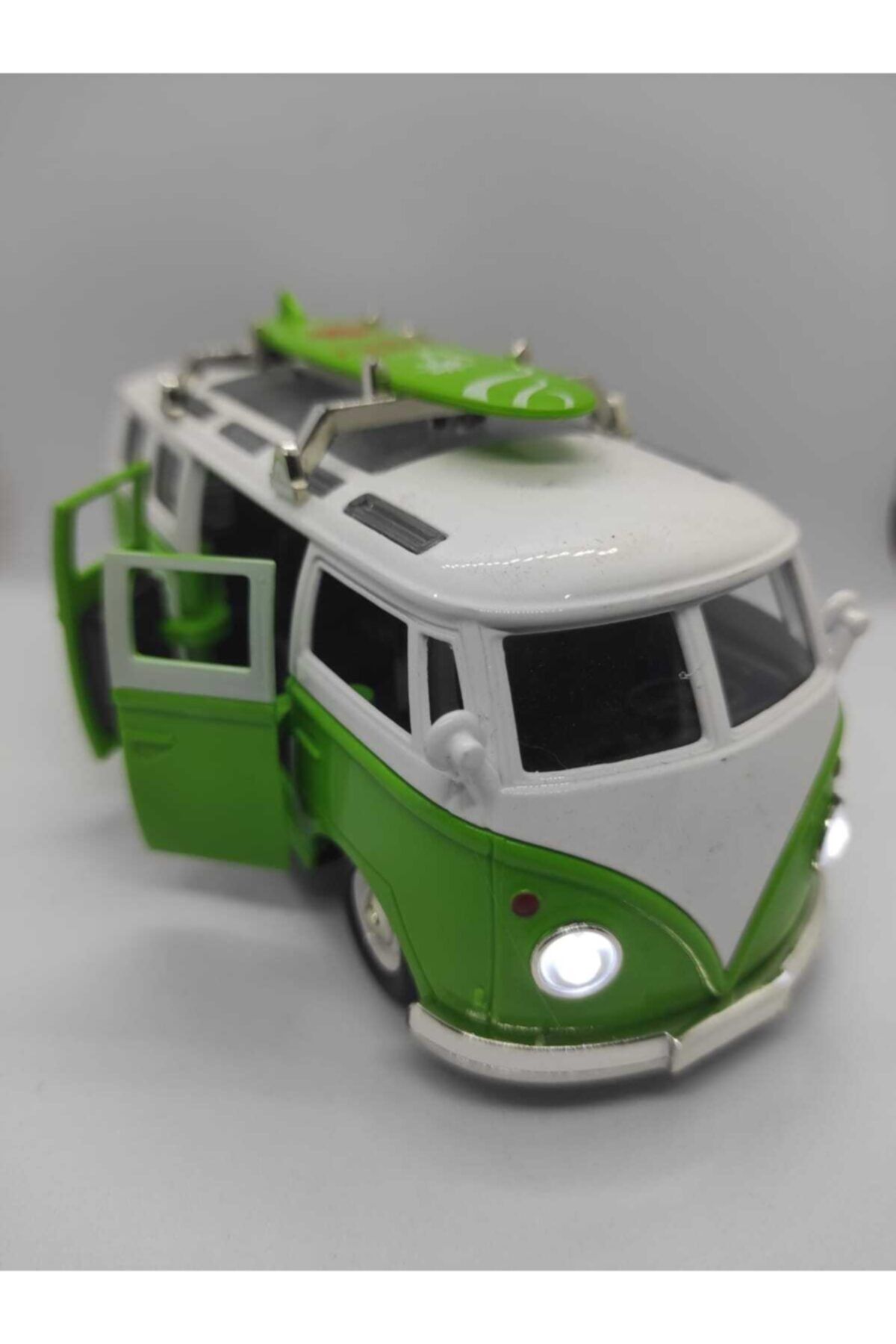 Cico Hediyelik Volkswagen Metal Çek Bırak Sistemli Işıklı Ve Sesli Oyuncak Karavan Yeşil Renk