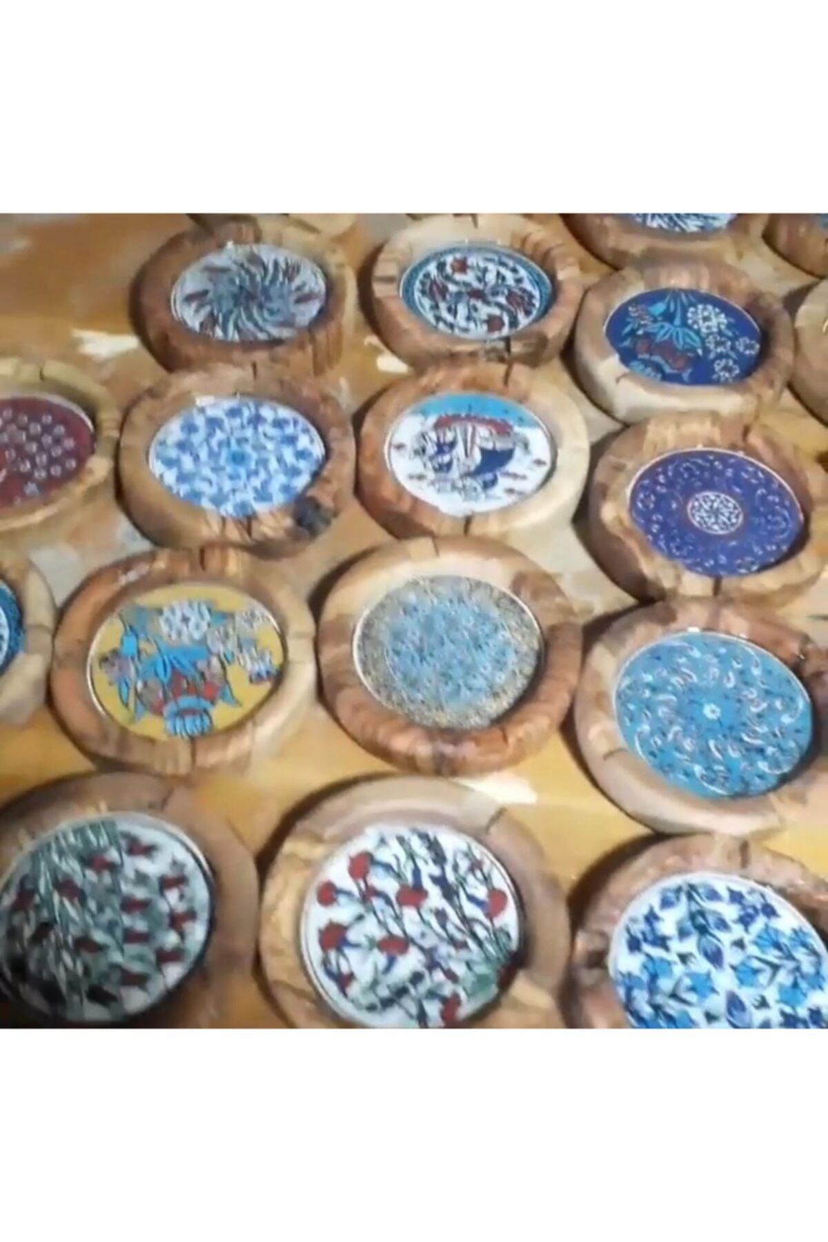 atolye kafesi Zeytin Ağacıdan Seramikli Küllük.