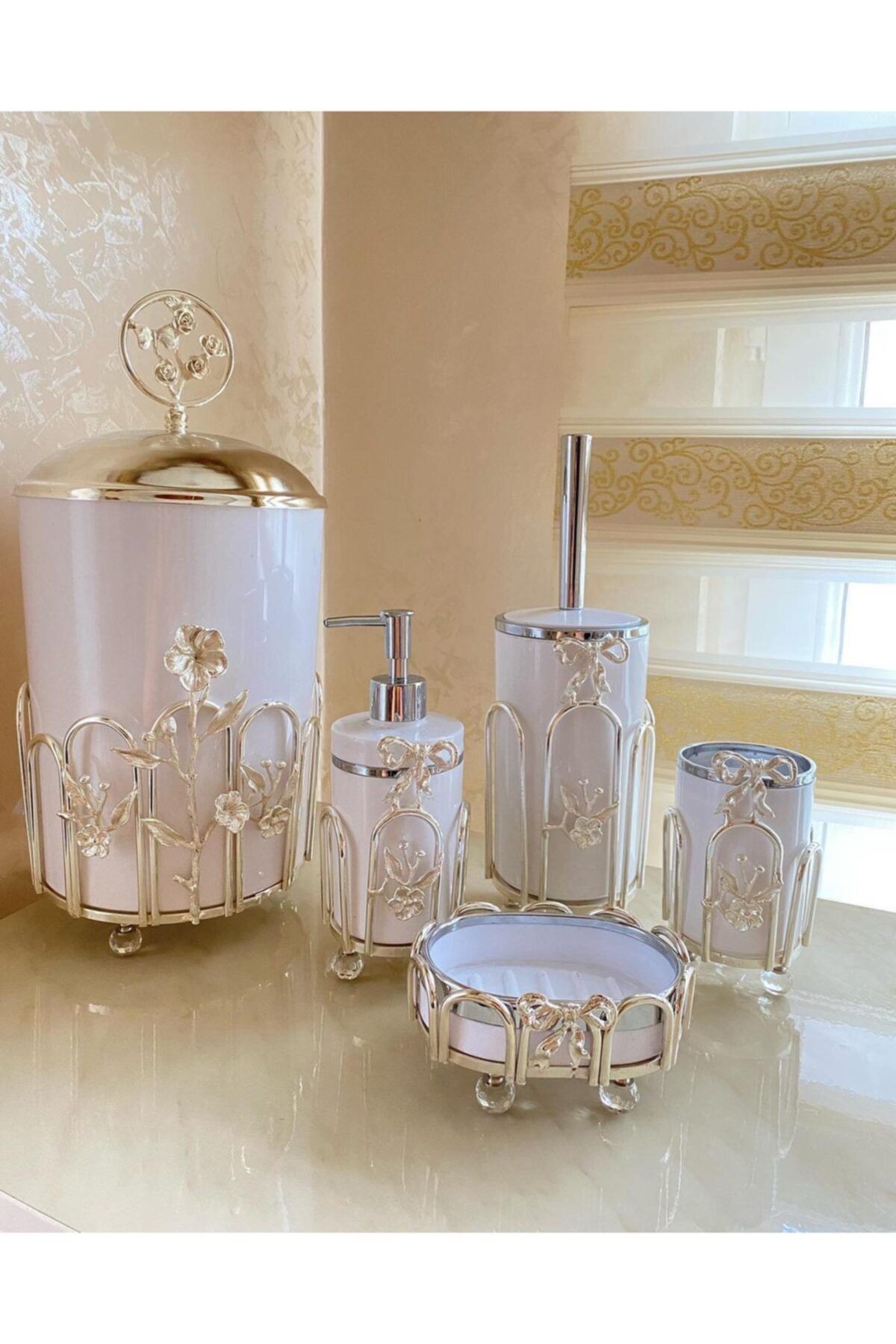İmren Collection 5 Parça Gümüş Renk Japon Güllü Banyo Seti