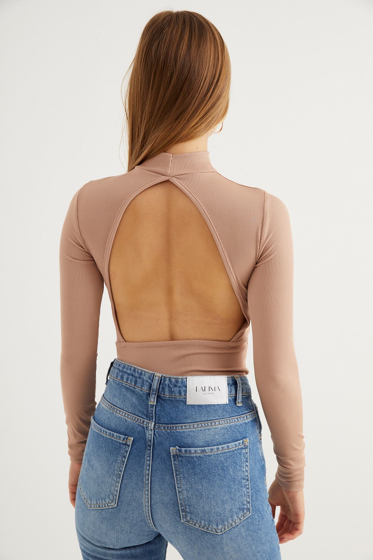 Bipantolon Kadın Krem Balıkçı Yaka Sırt Dekolteli Bodysuit