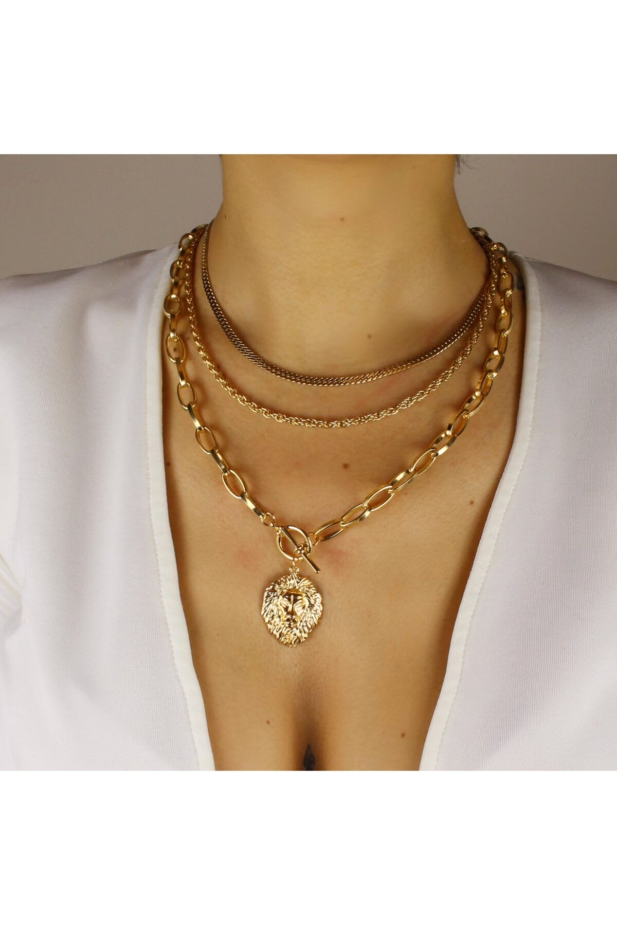 Melis’in Takıları L I O N Gold Aslan 3'lü Zincir Kolye Seti