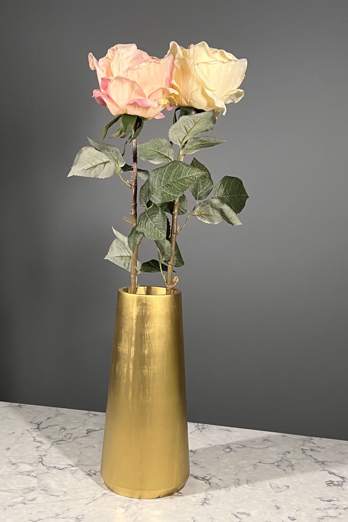 thebouqet Luxurious Serisi Gold Uzun Beton Vazoda Yapay Gül Dalı 14 Cm Kafa 60 Cm Pembe-krem