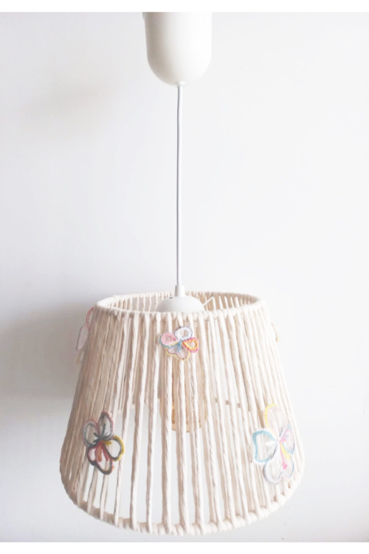 C&A&B KUZEY AVİZE Ekru Makrome Ip Sargılı Tığ Işi Aplikeli Kız Bebek Ve Çocuk Odası Sarkıt Avize