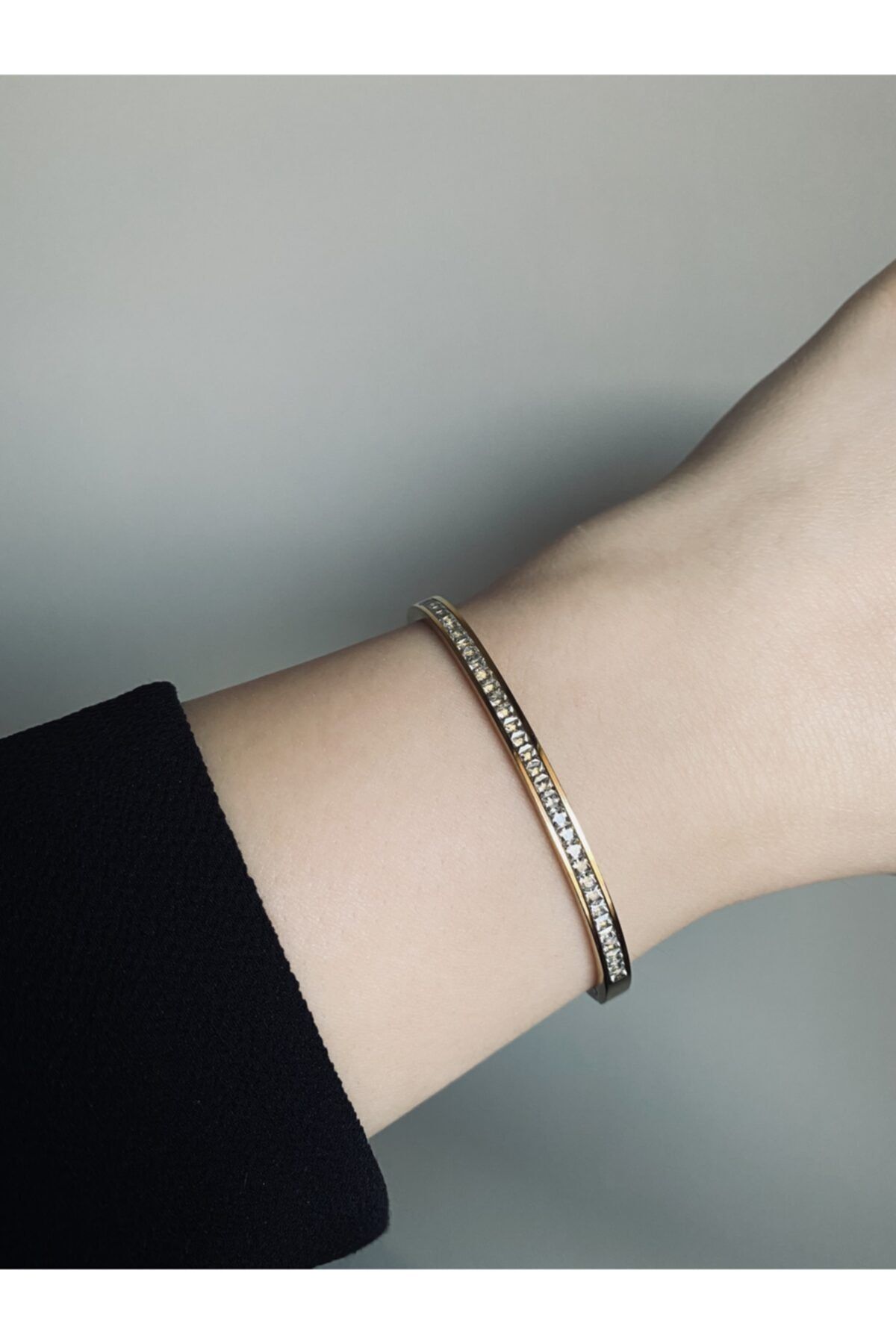 Cagla Jewellery Çelik Sıra Taşlı Kelepçe Gold 18 Cm