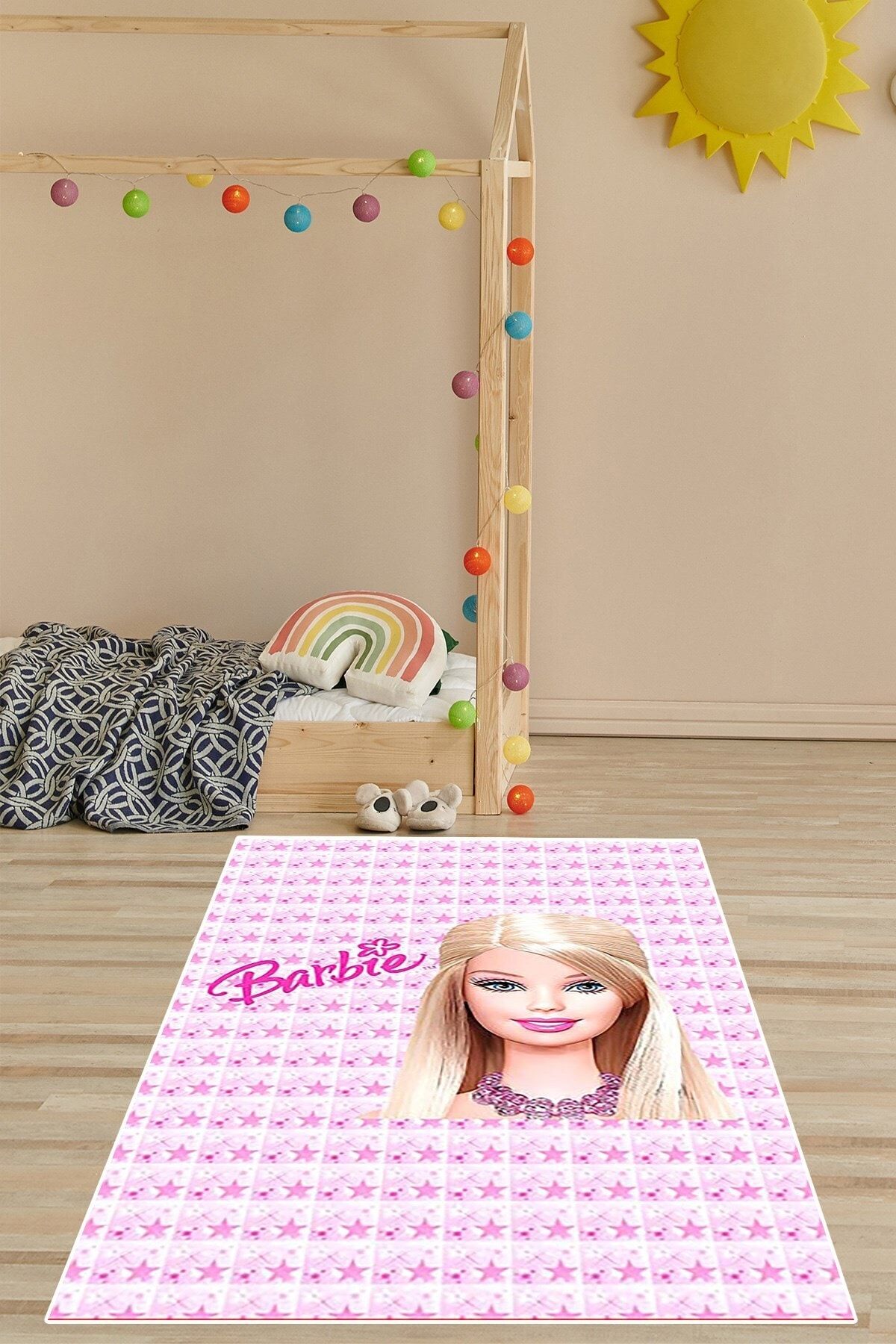 Gökotta Barbie Bebek Yıldız Desenli Dijital Baskılı Kaymaz Taban Yıkanabilir Pembe Kız Çocuk Odası Halısı