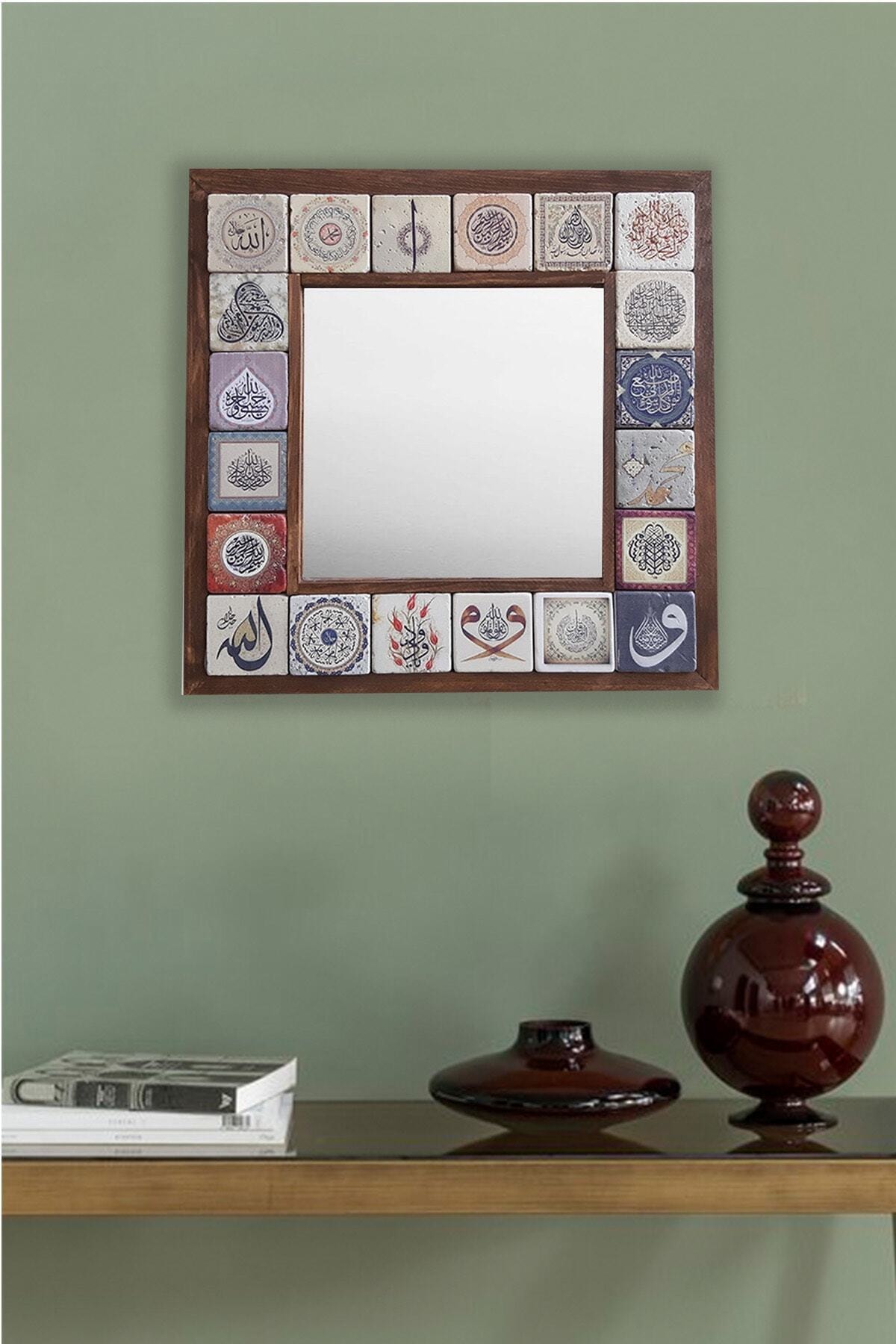 Pinecone Dekoratif Doğaltaş Ayna Ahşap Çerçeveli Duvar Dekoru Islami Hat Sanatı El Yapımı Hediyelik 33cmx33cm
