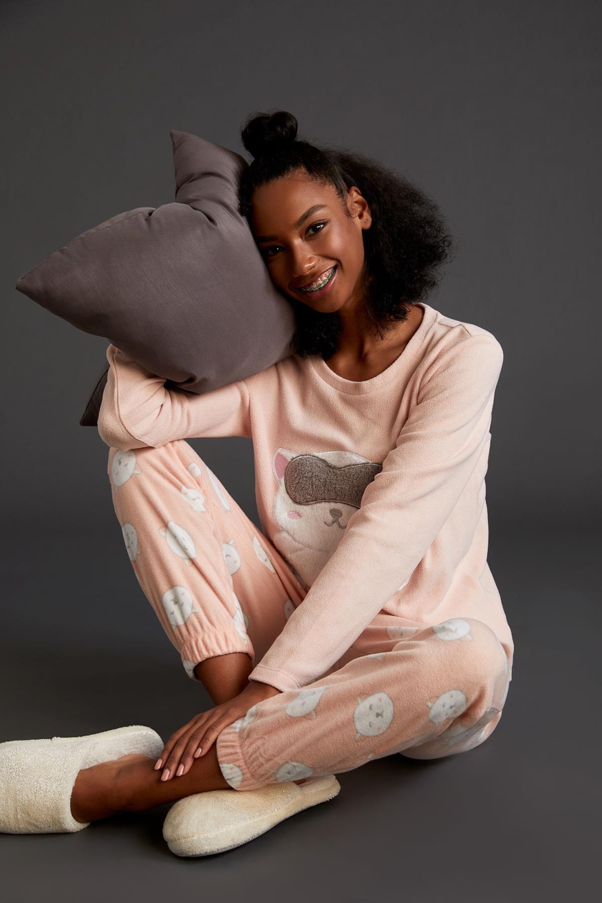 DeFacto Fall In Love Regular Fit Bisiklet Yaka Kedi Baskılı Pijama Takımı