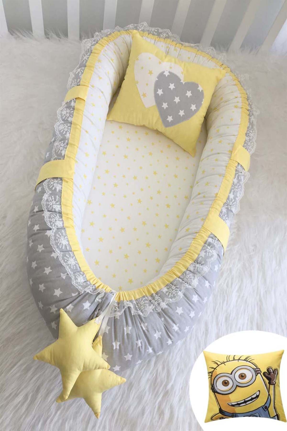 modastra Sarı Gri Yıldız Desen Babynest Ve Minion Dekor Yastık