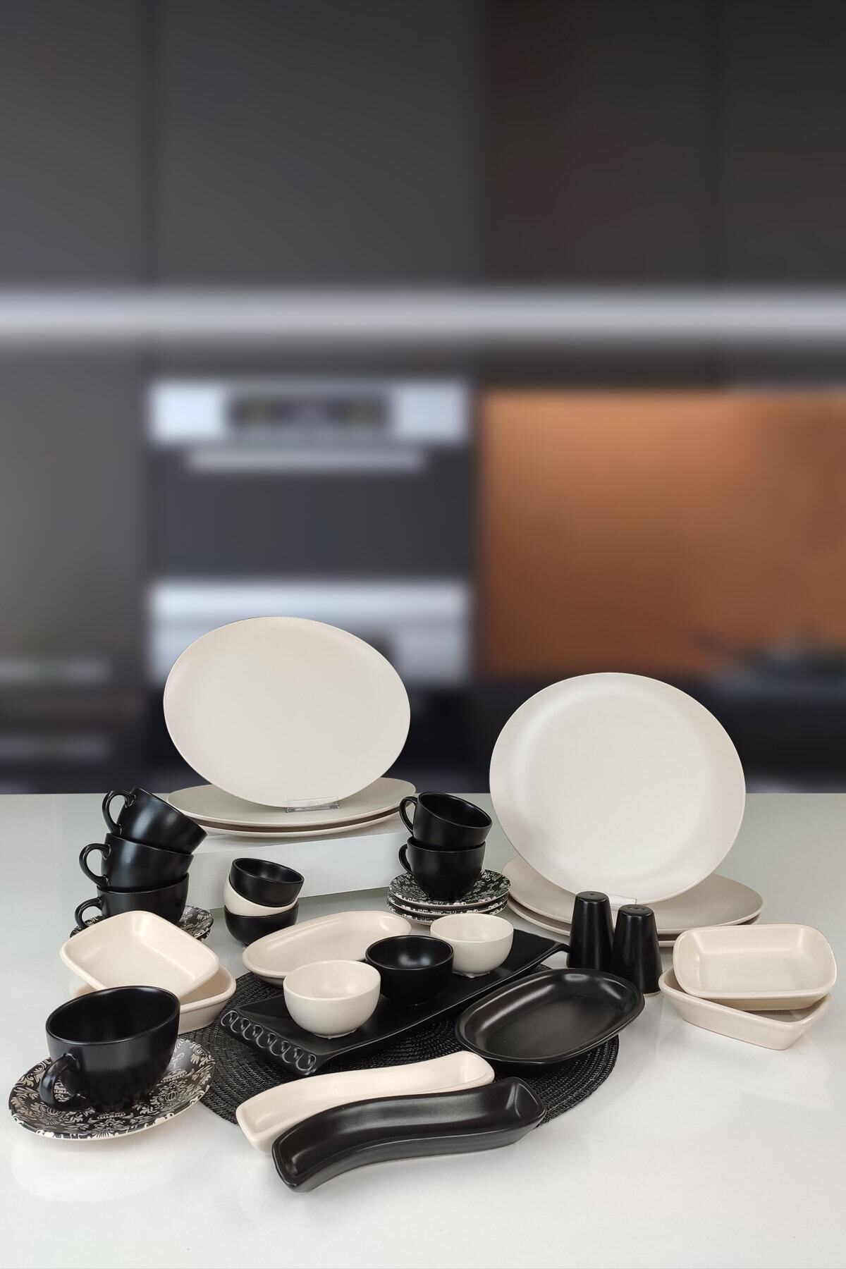 Trendymutfak Oval 35 Parça 6 Kişilik Kahvaltı Takımı Siyah Krem Mat