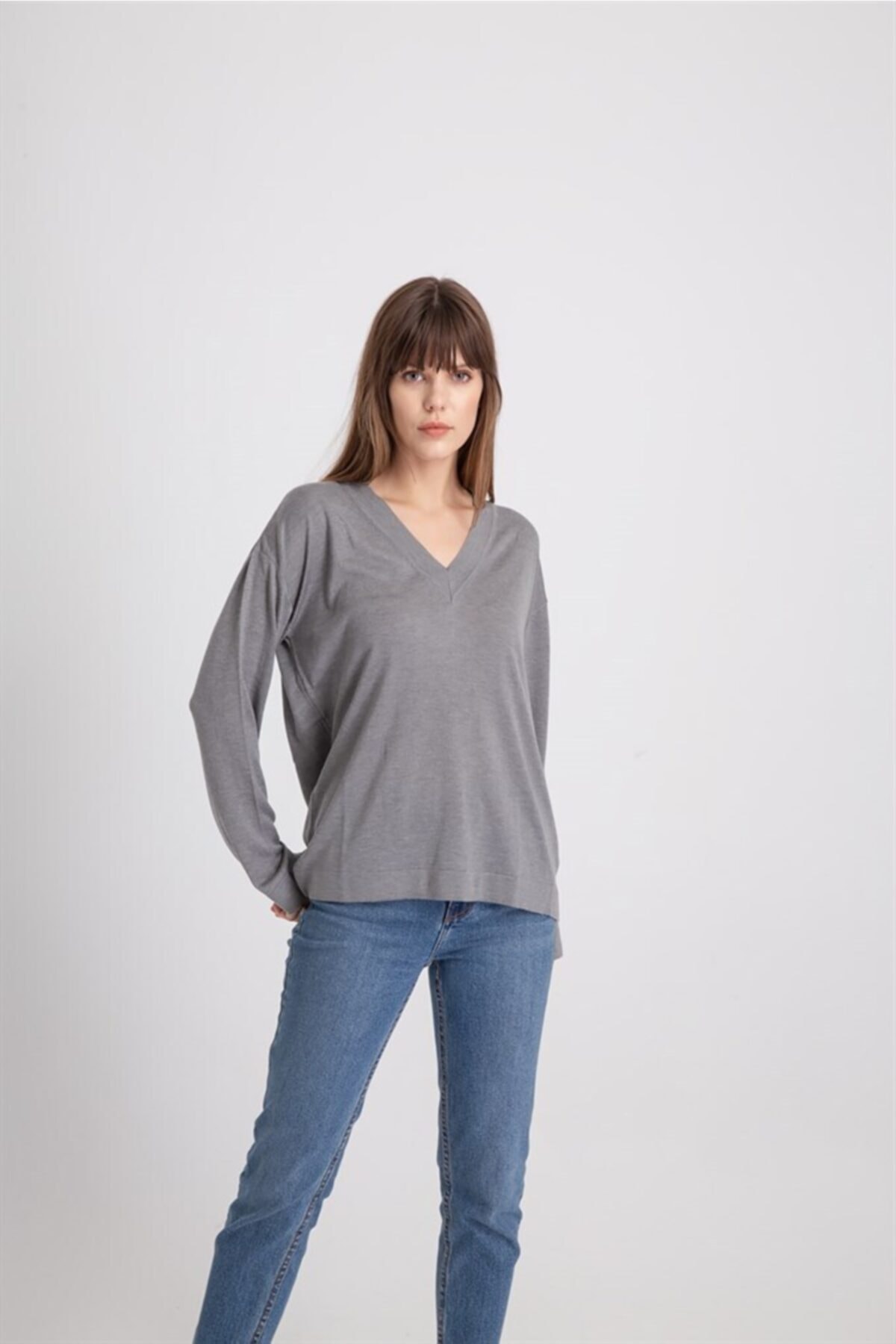 rue. Grimelanj Bol Form V Grimelanj Yaka Triko