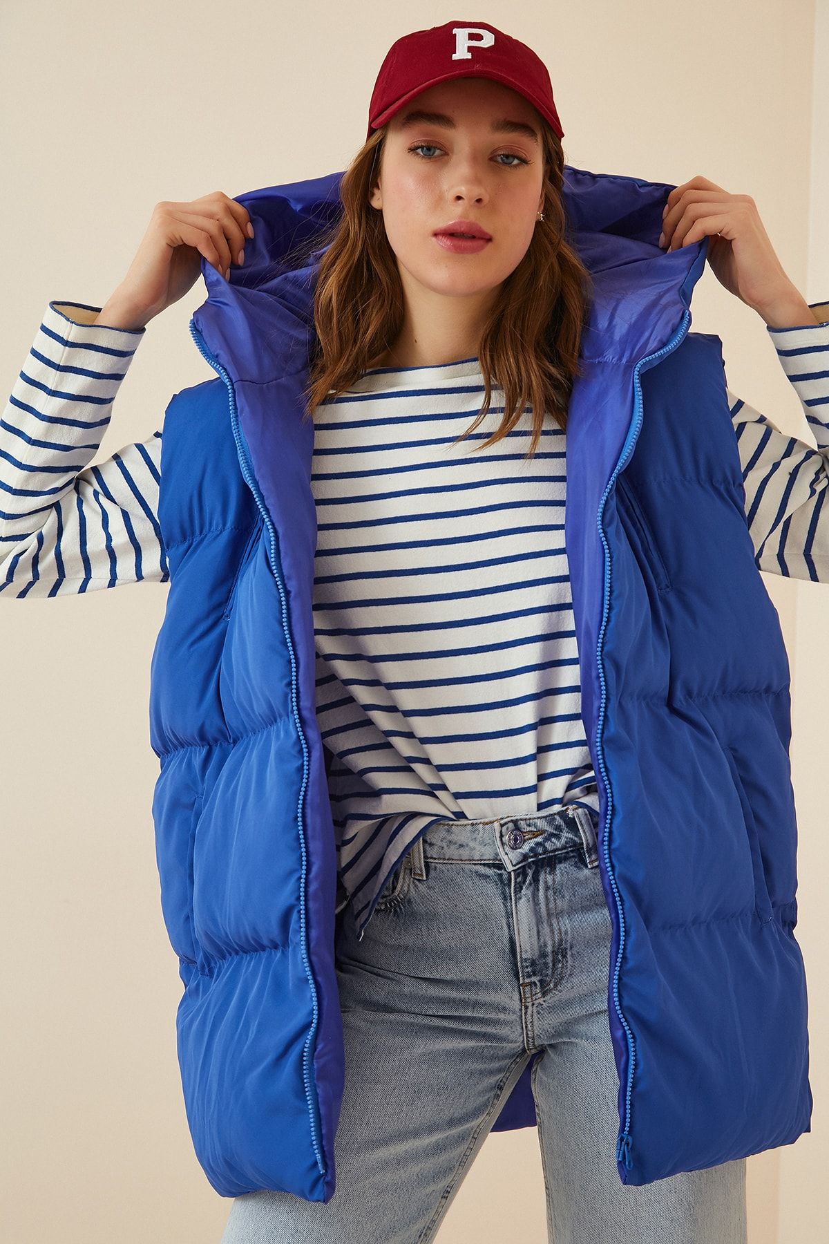 Happiness İst. Kadın Mavi Kapüşonlu Oversize Şişme Yelek OH00011