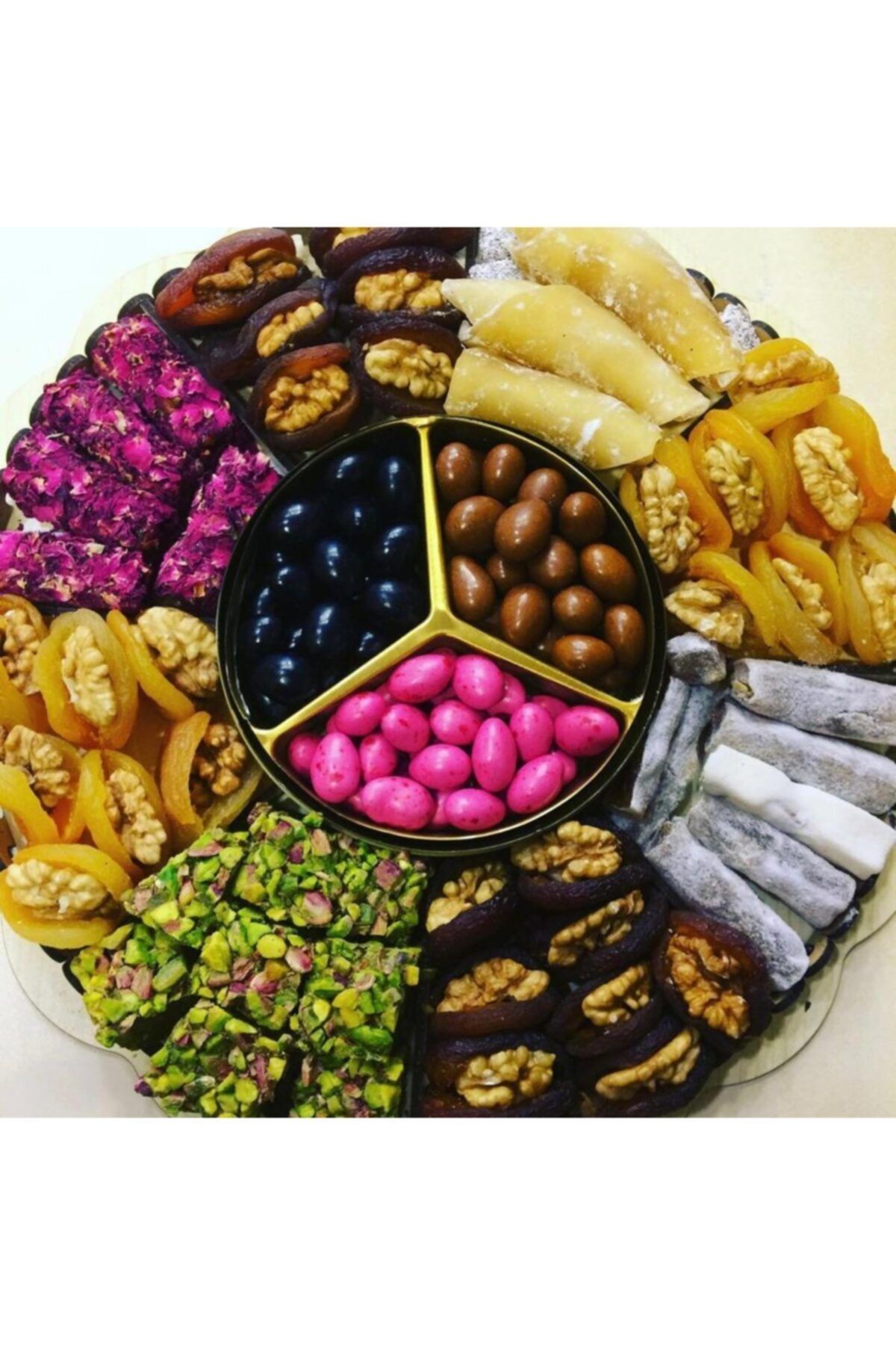 Kayısı Malatya Hediyelik Gün Kurusu Ve Lokum Çeşitleri Ile Hazırlanmış Paketi 1.5kg