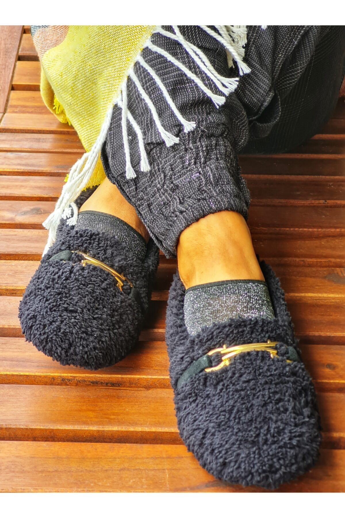 Alban Peti Siyah Ev Ayakkabısı