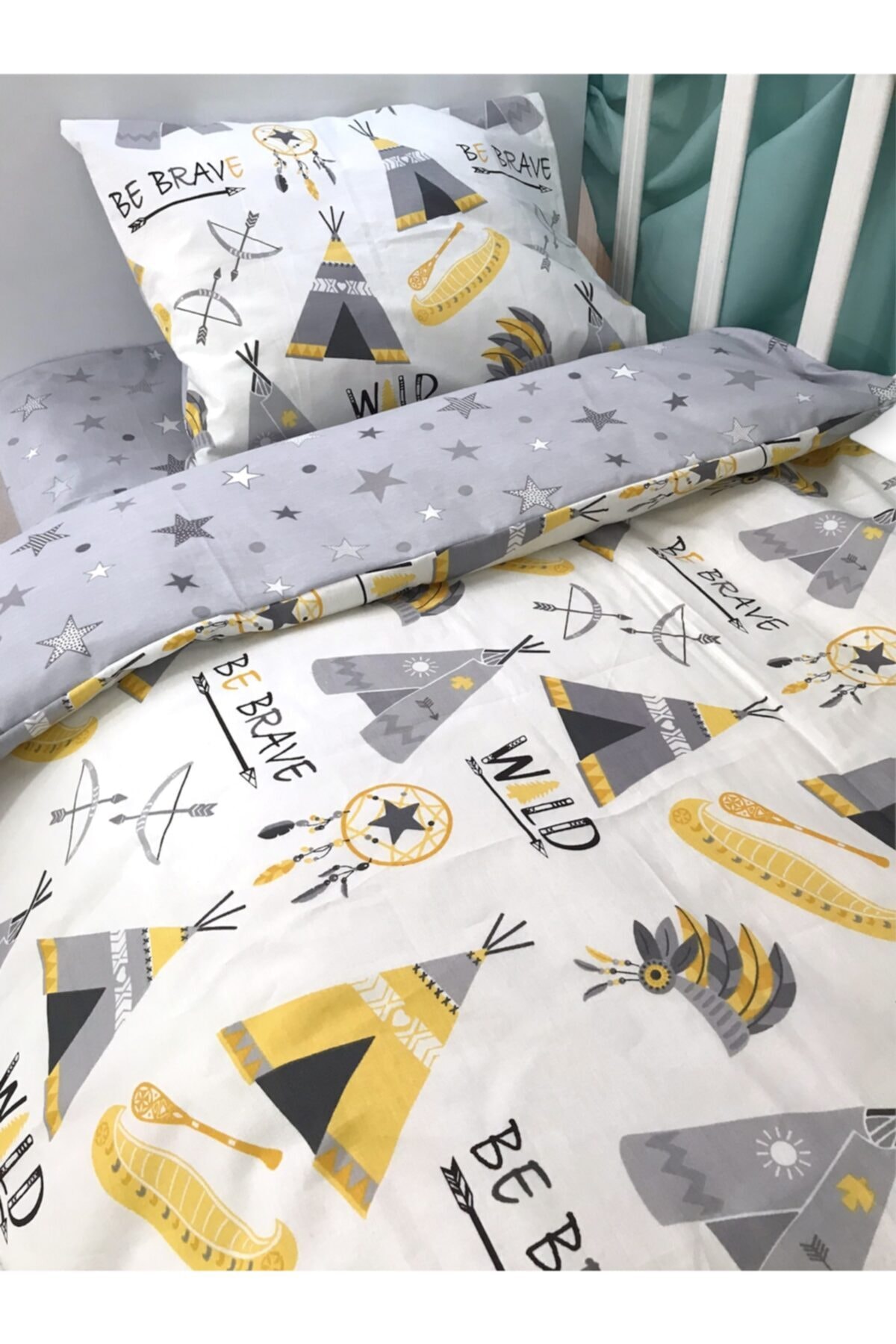 Bebek Özel Pamuklu Bebek/çocuk 80x130 Yastık Çarşaf Yorgan Sarı Gri Kamp Çadır Desenli