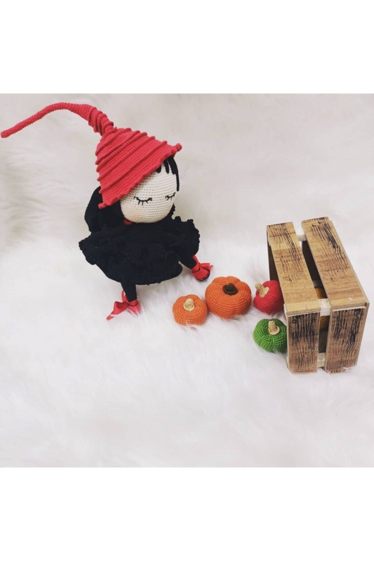 BİLGECE İŞLER Amigurumi Kırmızı Sapkalı Cadı