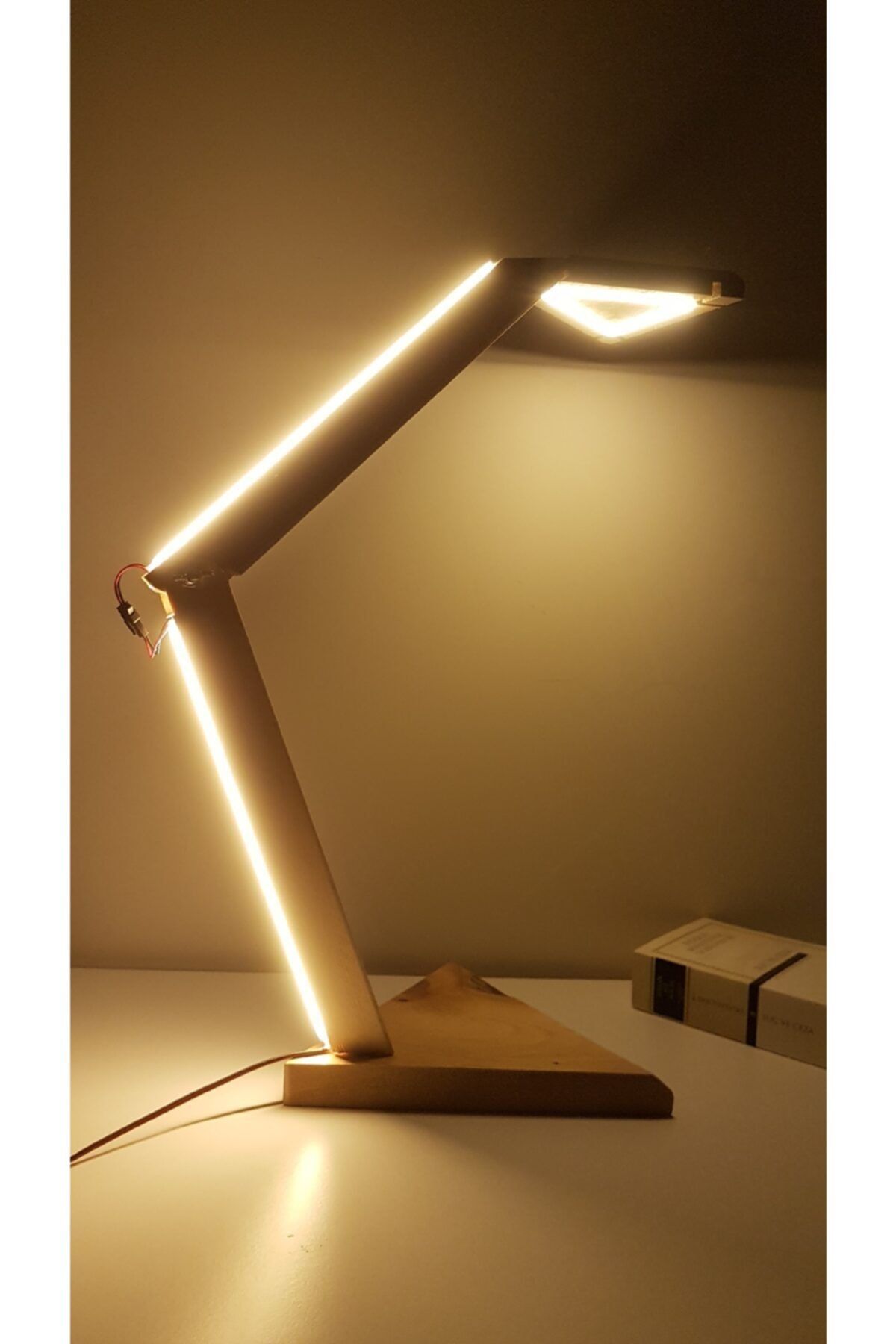 BY ARLAT Masa Lambası Led Doğal Ahşap - Gün Işığı