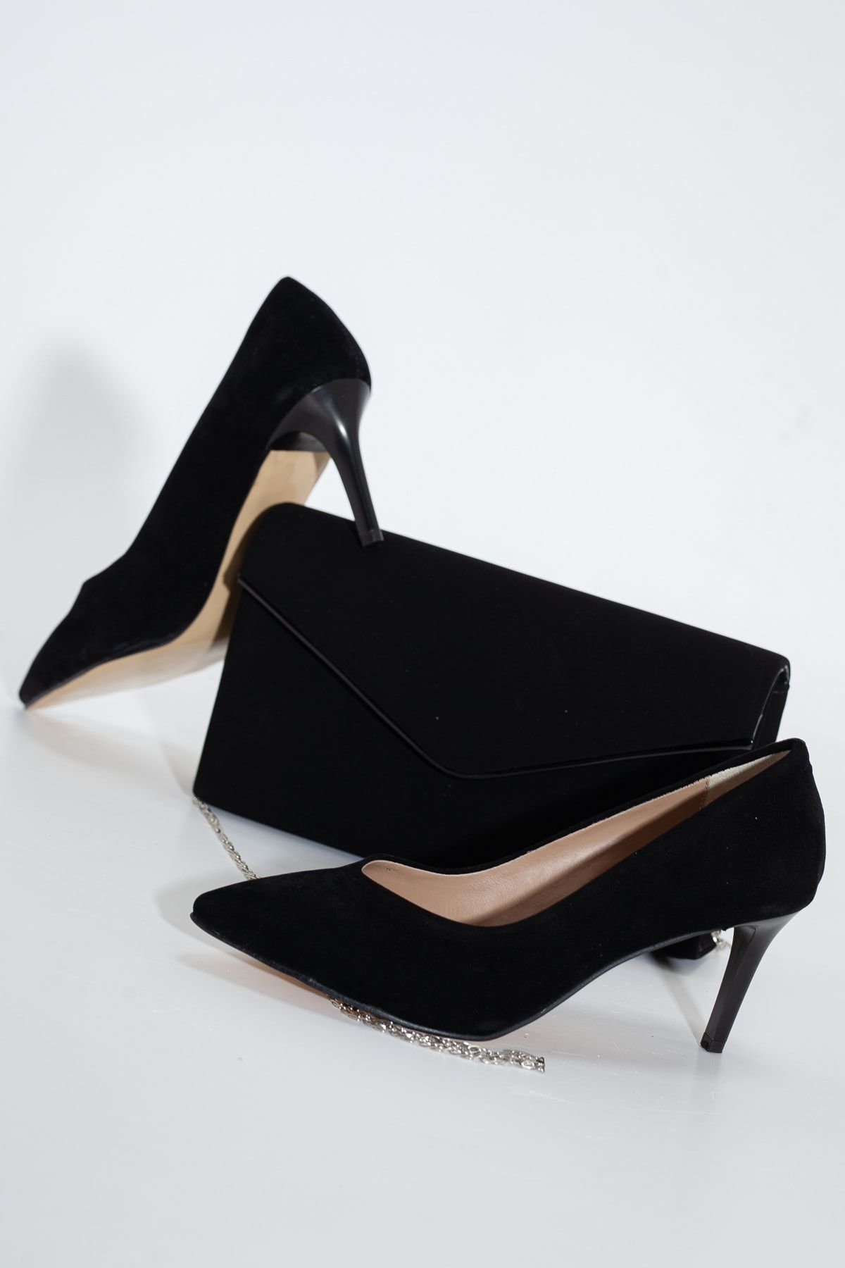 GULT Stiletto 7 Cm Siyah Süet V Ağızlı Çanta Kombinli