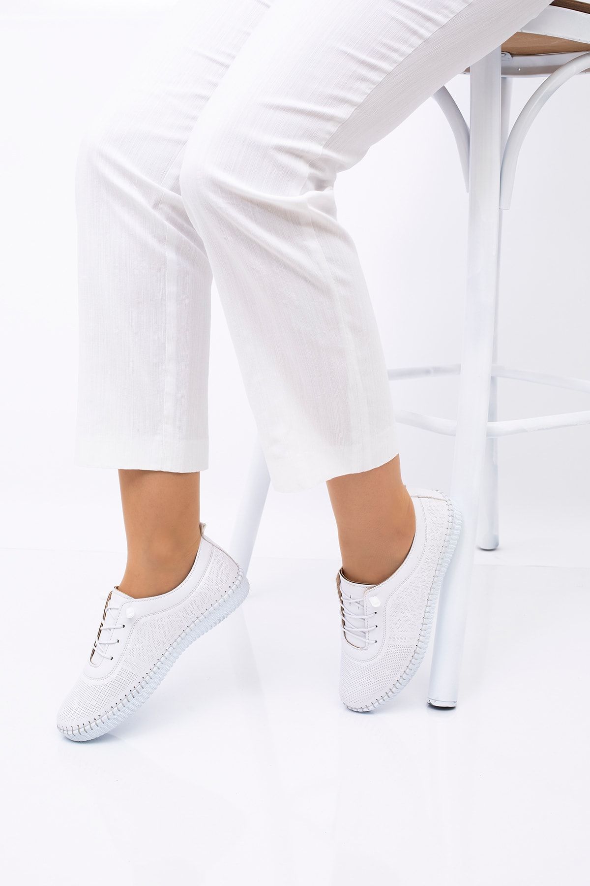 ACTIVESHOES Kadın Beyaz Günlük Ortopedik Ayakkabı