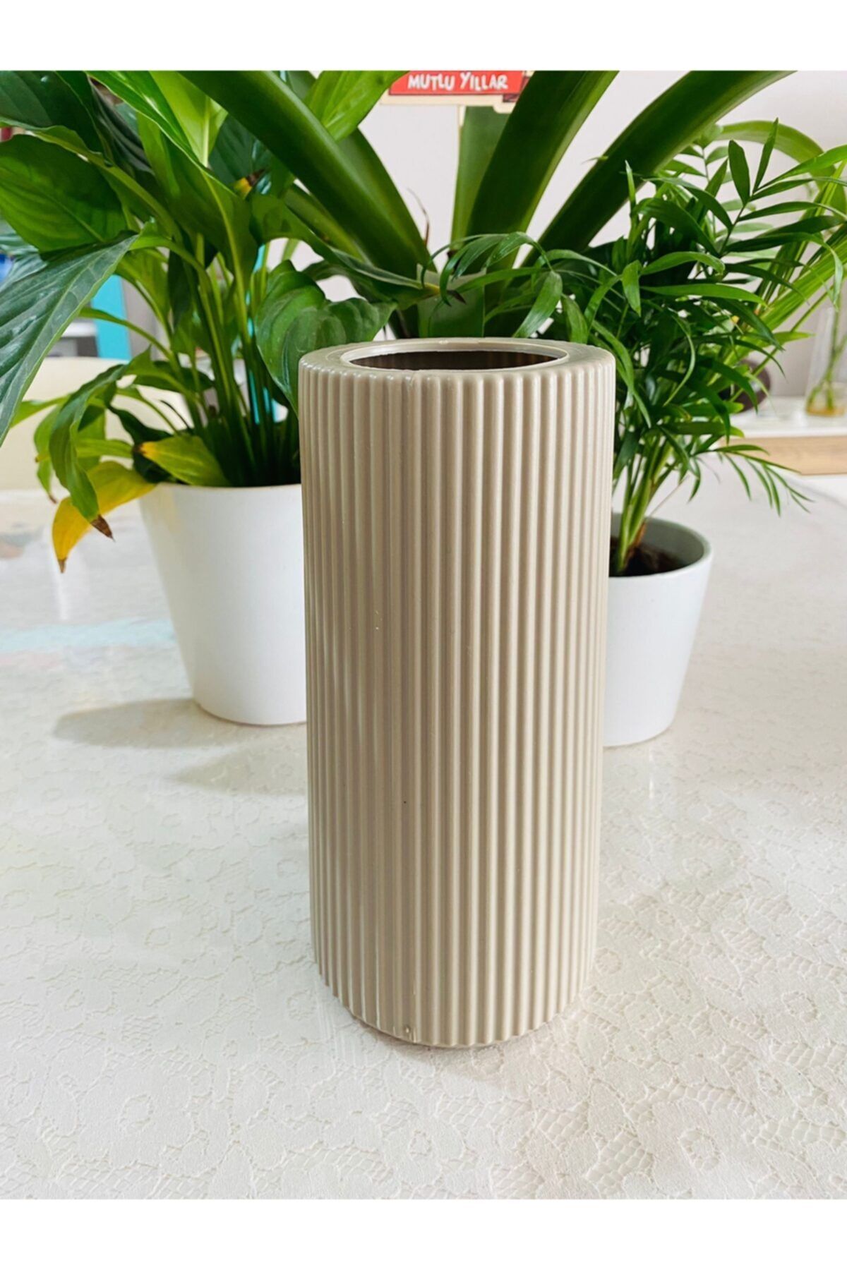 HomeFuture Vazo Salon Plastik Çizgili Vazo