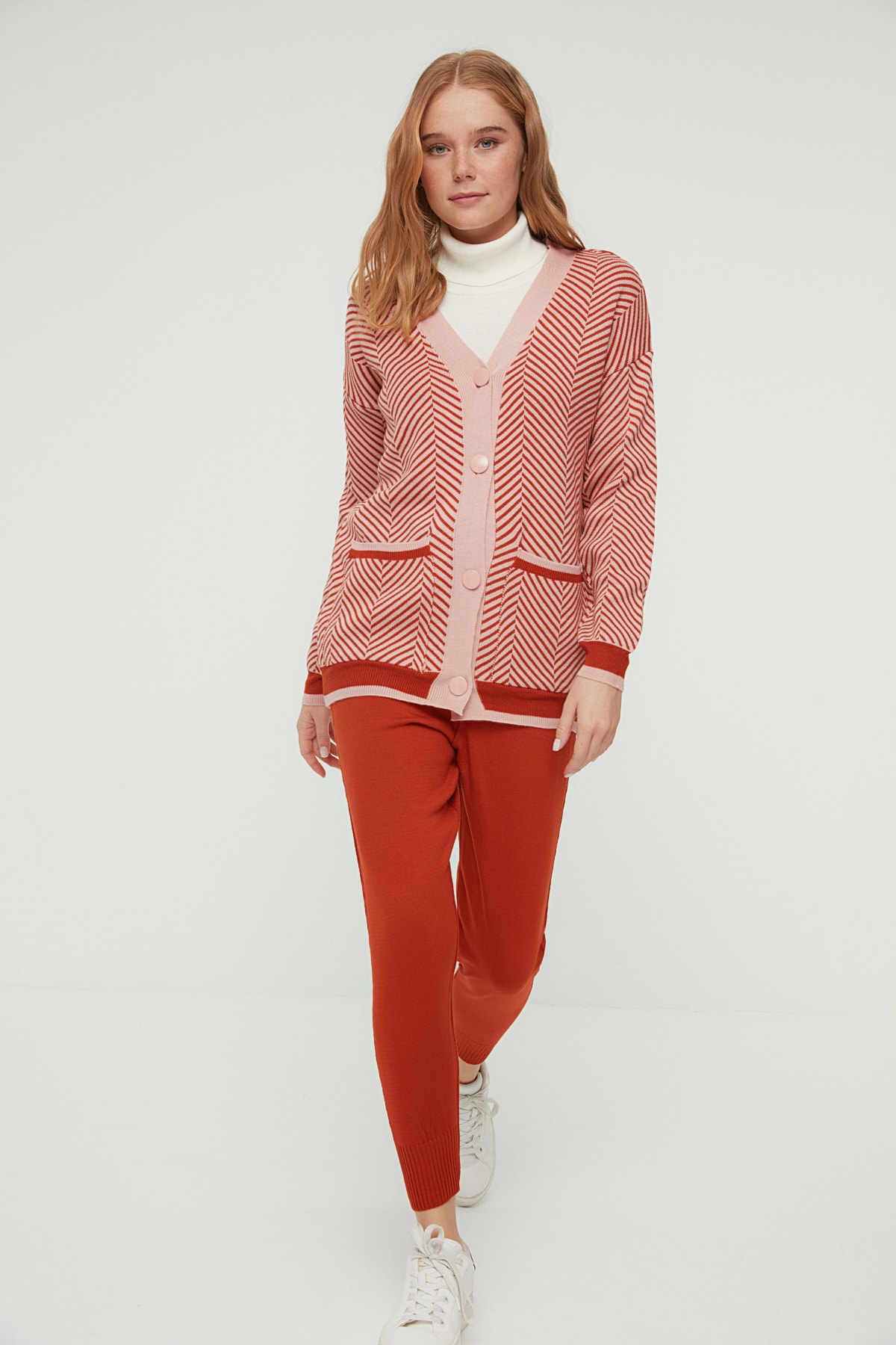 TRENDYOLMİLLA Kiremit Jakarlı Oversize Hırka-Pantolon Triko Alt-Üst Takım TWOAW22AU0343