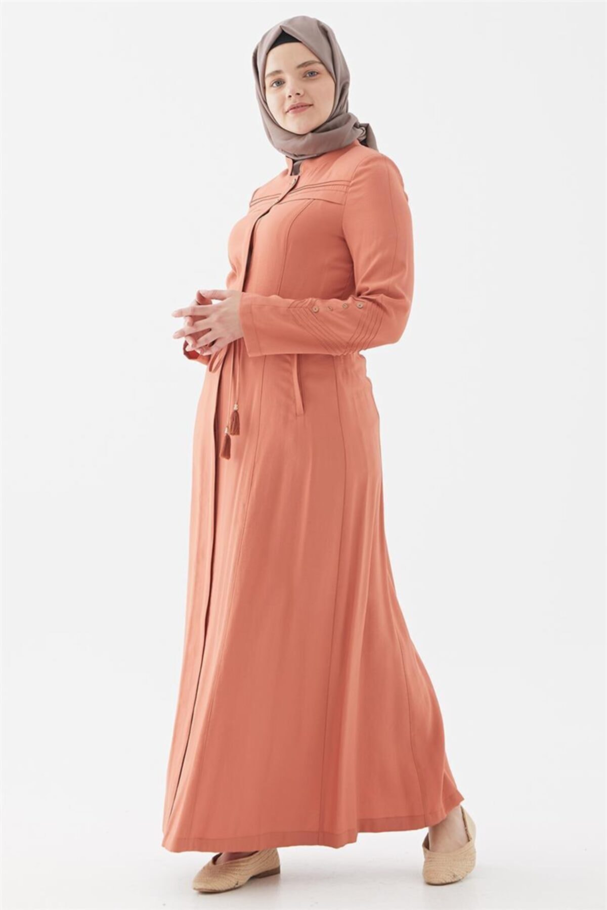 Vivencia Hakim Yaka Oranj Pardesü