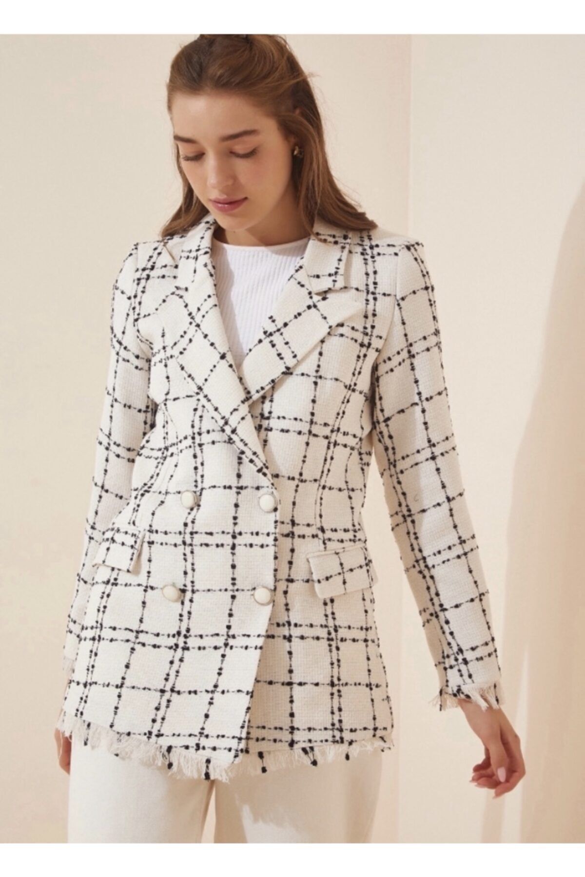 LONTİ GRUP Kadın Beyaz Astarlı Tüvit Kruvaze Blazer Ceket