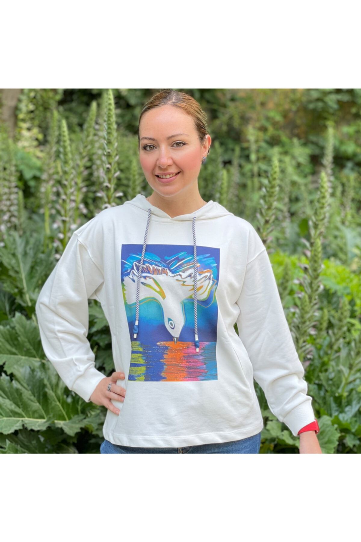 Funkshion by Ekin Sarı Kadın Ekru Seagull Baskılı Özel Tasarım Limited Edition Kapşonlu Sweatshirt