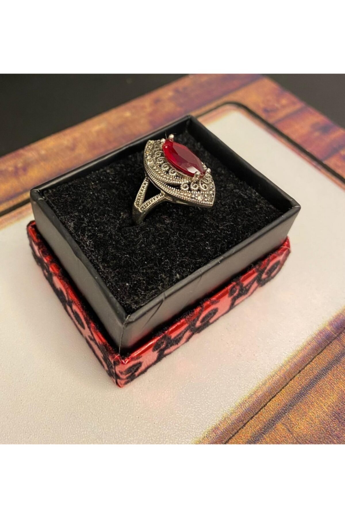 ilkbahar 925 Ayar Swarovski Taşlı Ithal Gümüş Yüzük Kararmaz