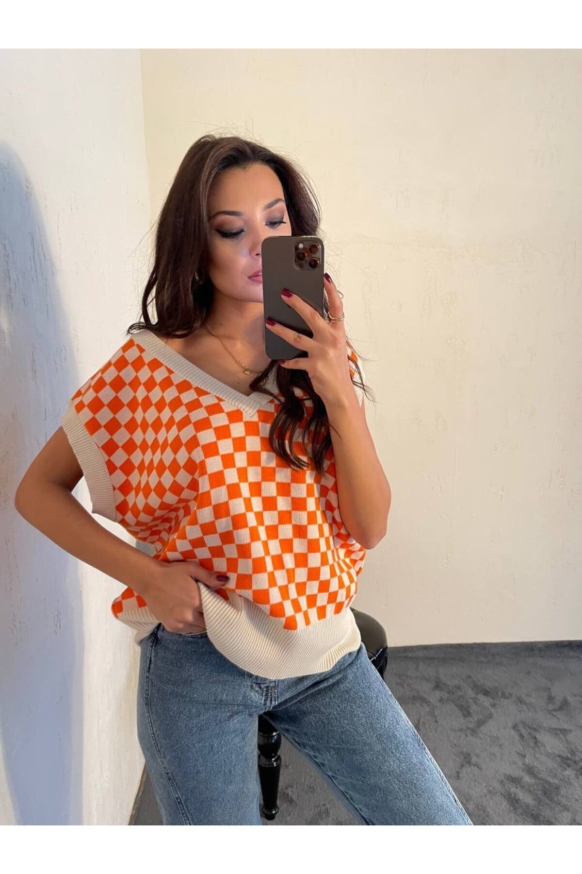 ŞEYMACA Turuncu Kareli V Yaka Triko Süveter