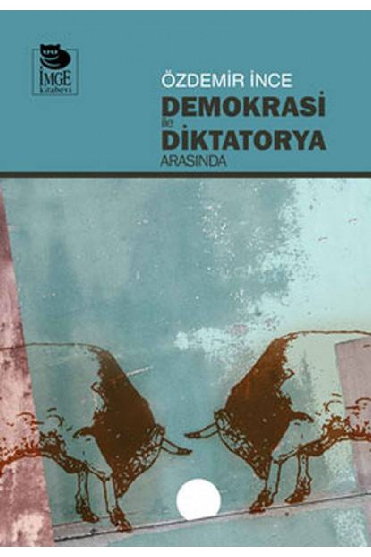 NO.8 HOUSE Demokrasi Ile Diktatorya Arasında