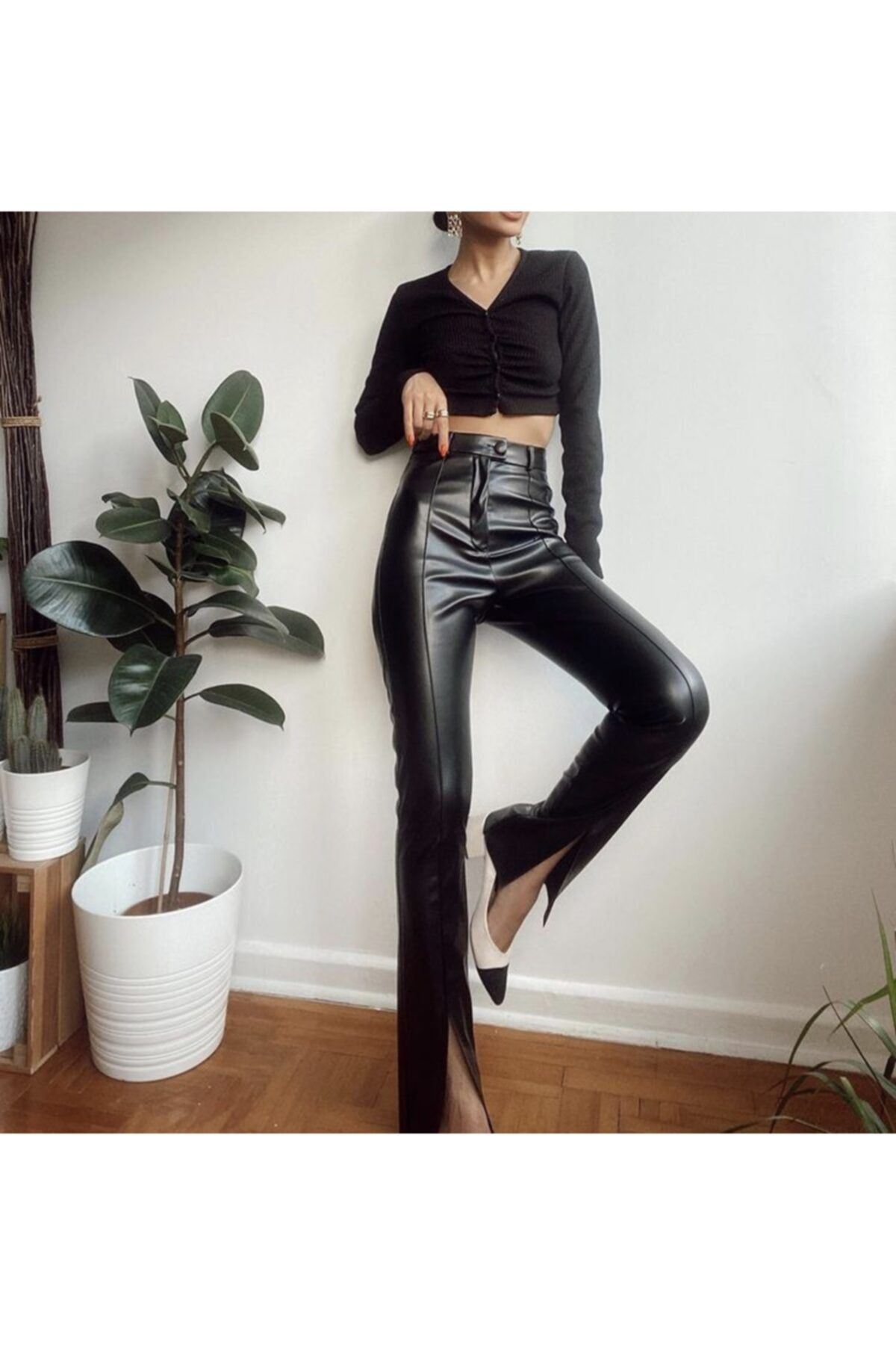 Melek Moda Yırtmaçlı Deri Pantolon