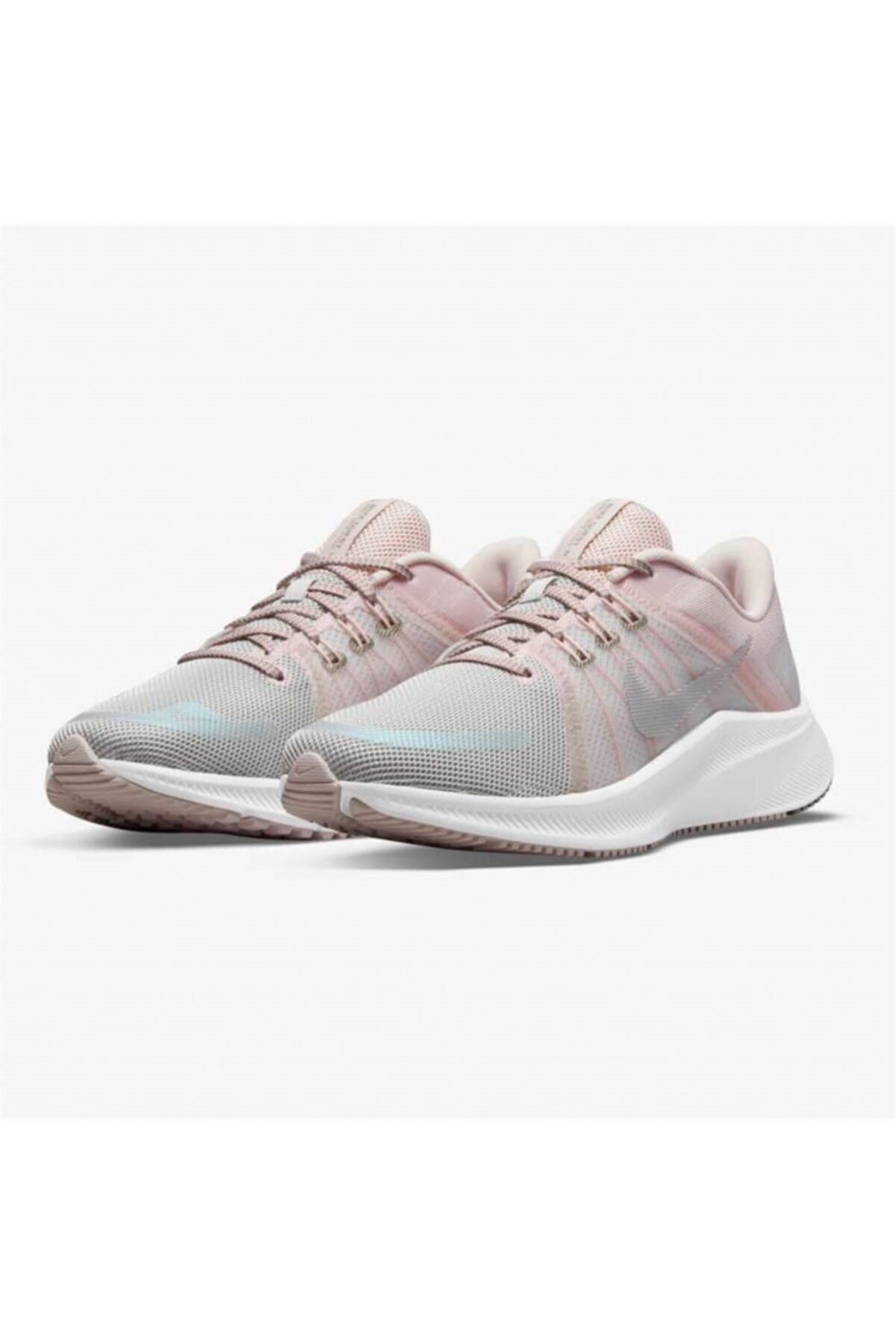 Nike Quest 4 Premium