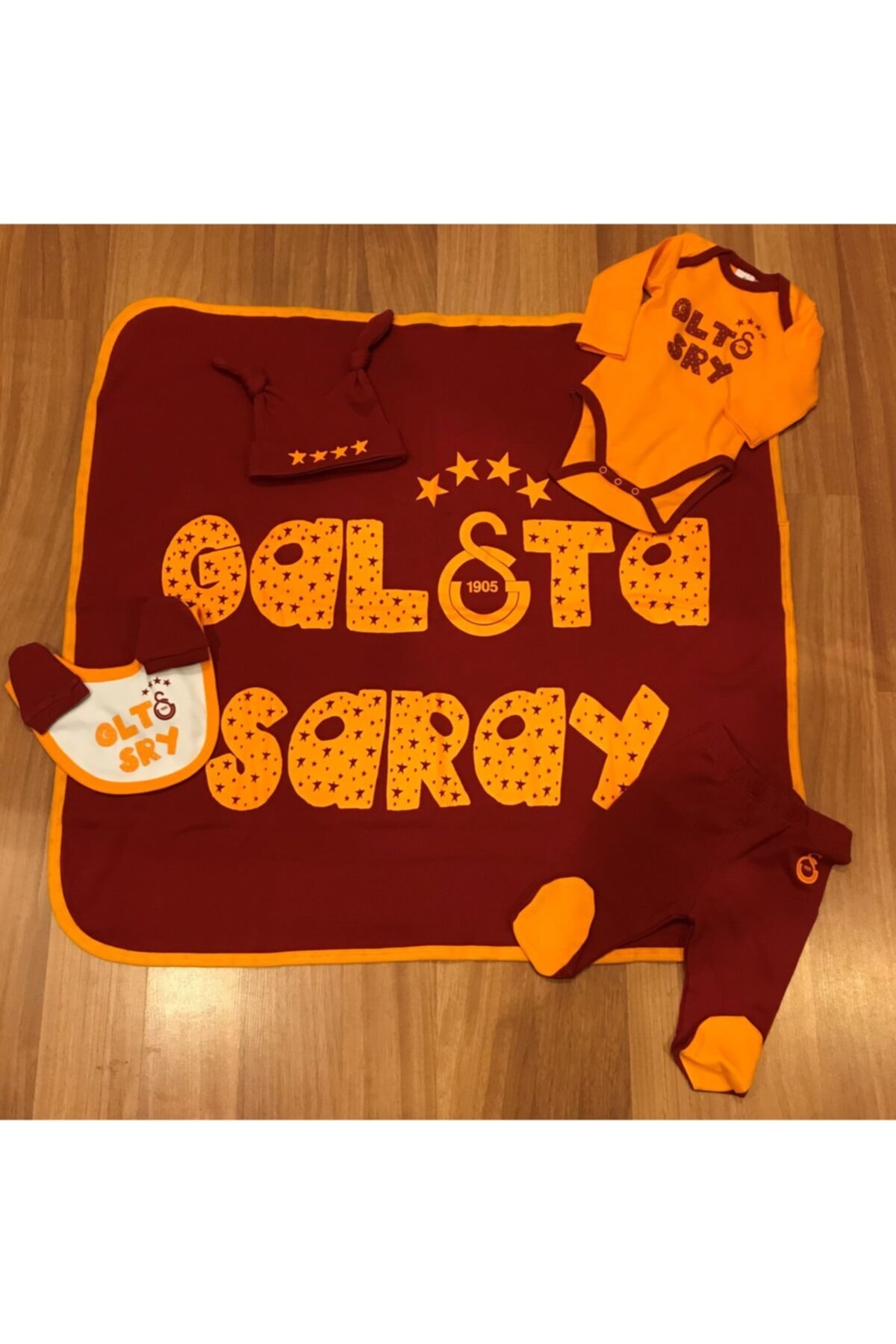 GSStore Galatasaray Forma Bebek  Hastane Çıkışı(Battaniyeli-Kutulu) Seti