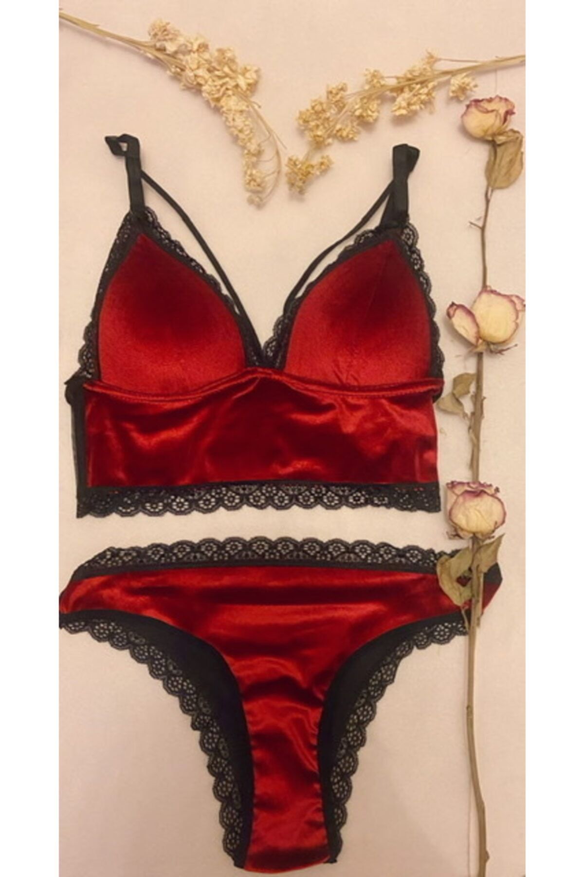 Güneş toka pijama Kırmızı Kadife Kumaş Dantel Ve Ip Detaylı Sütyen/büstiyer Takımı